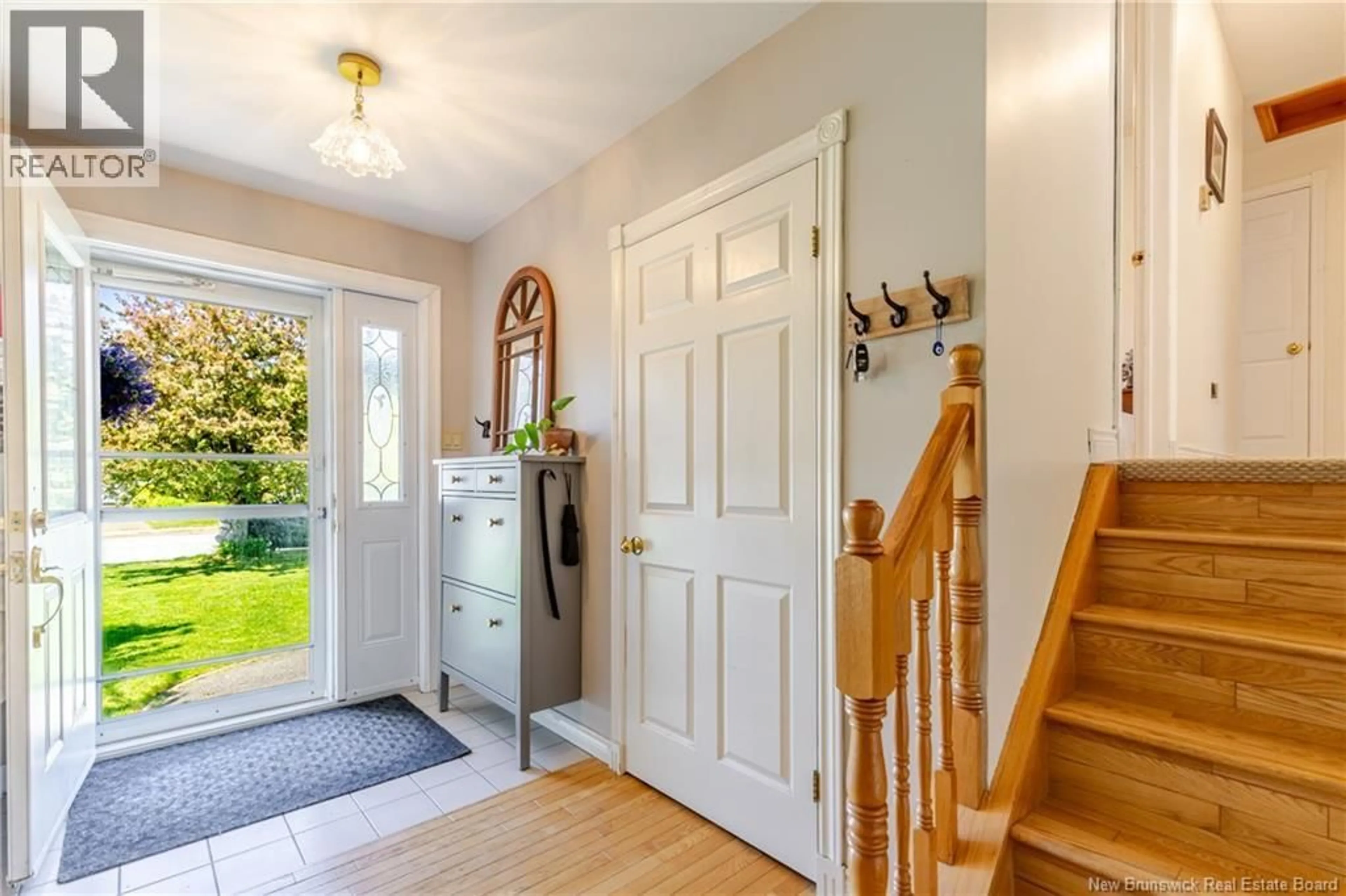 Indoor entryway for 117 DOWNSVIEW DRIVE, Saint John New Brunswick E2M5E4