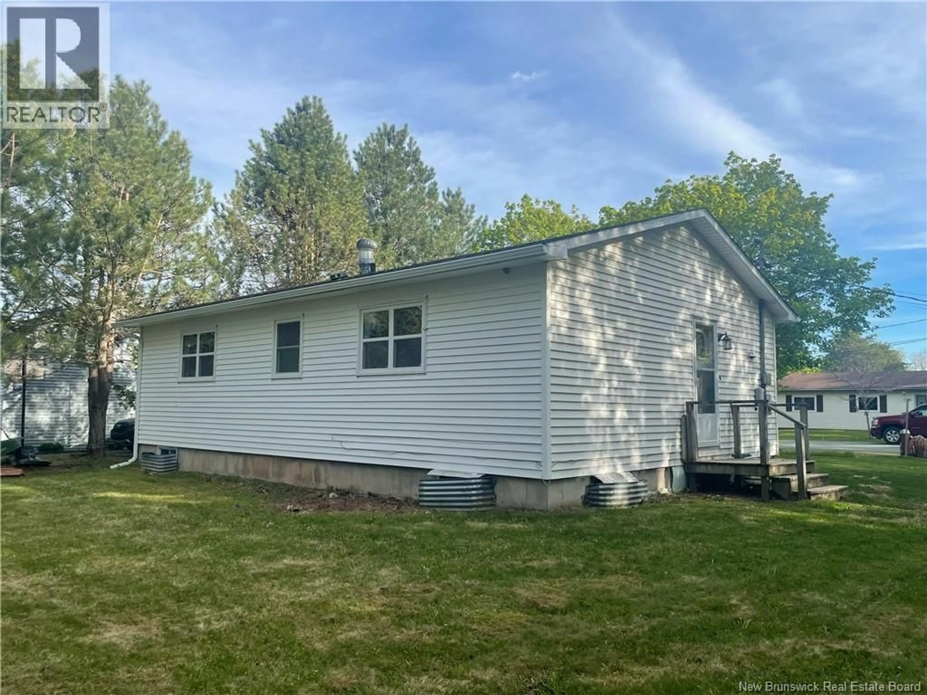 Home with vinyl exterior material, water/lake/river/ocean view for 20 BALSER PLACE, Sackville New Brunswick E4L3C9