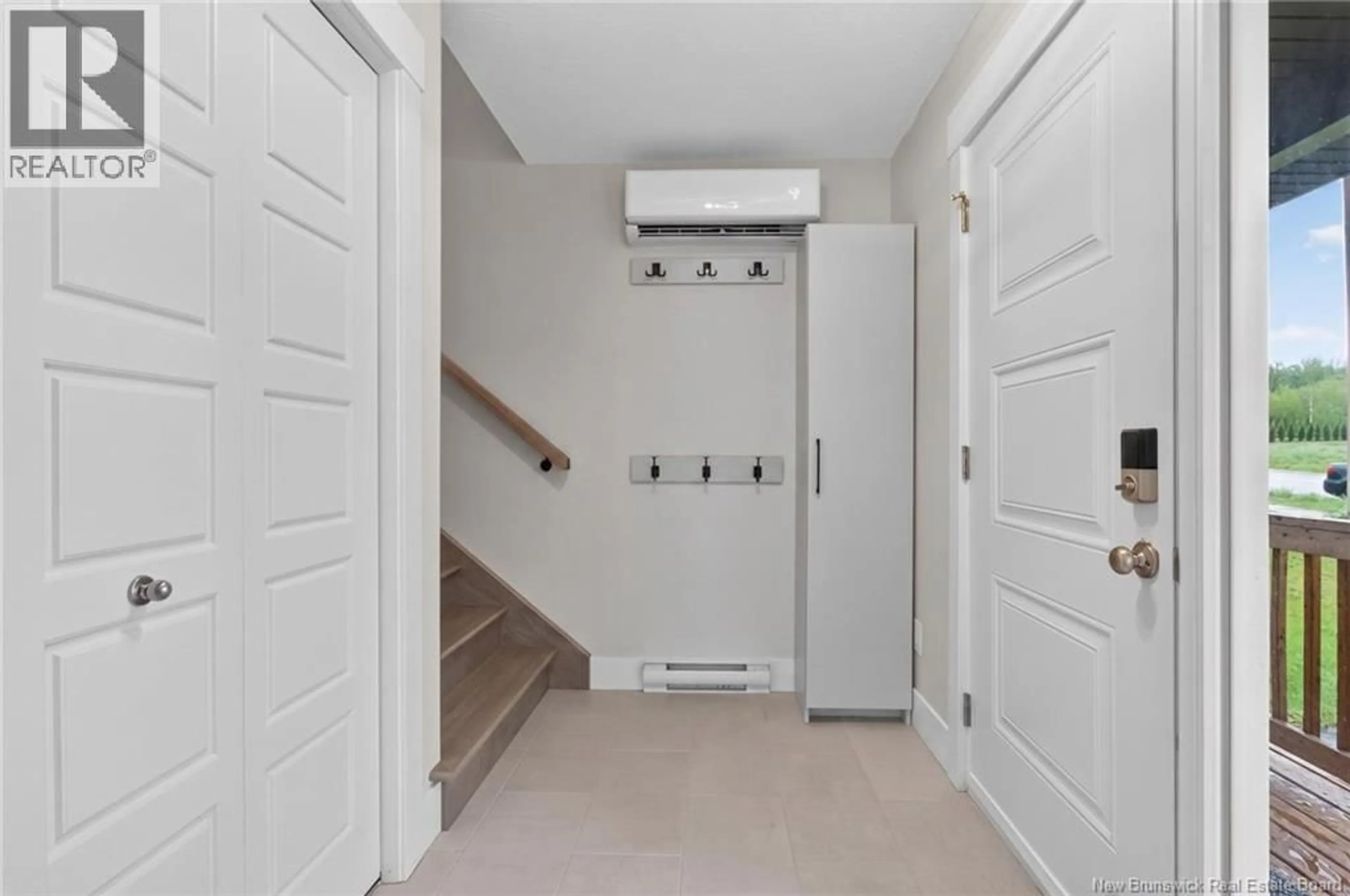 Indoor entryway for 243 LORETTE STREET, Dieppe New Brunswick E1A8M4