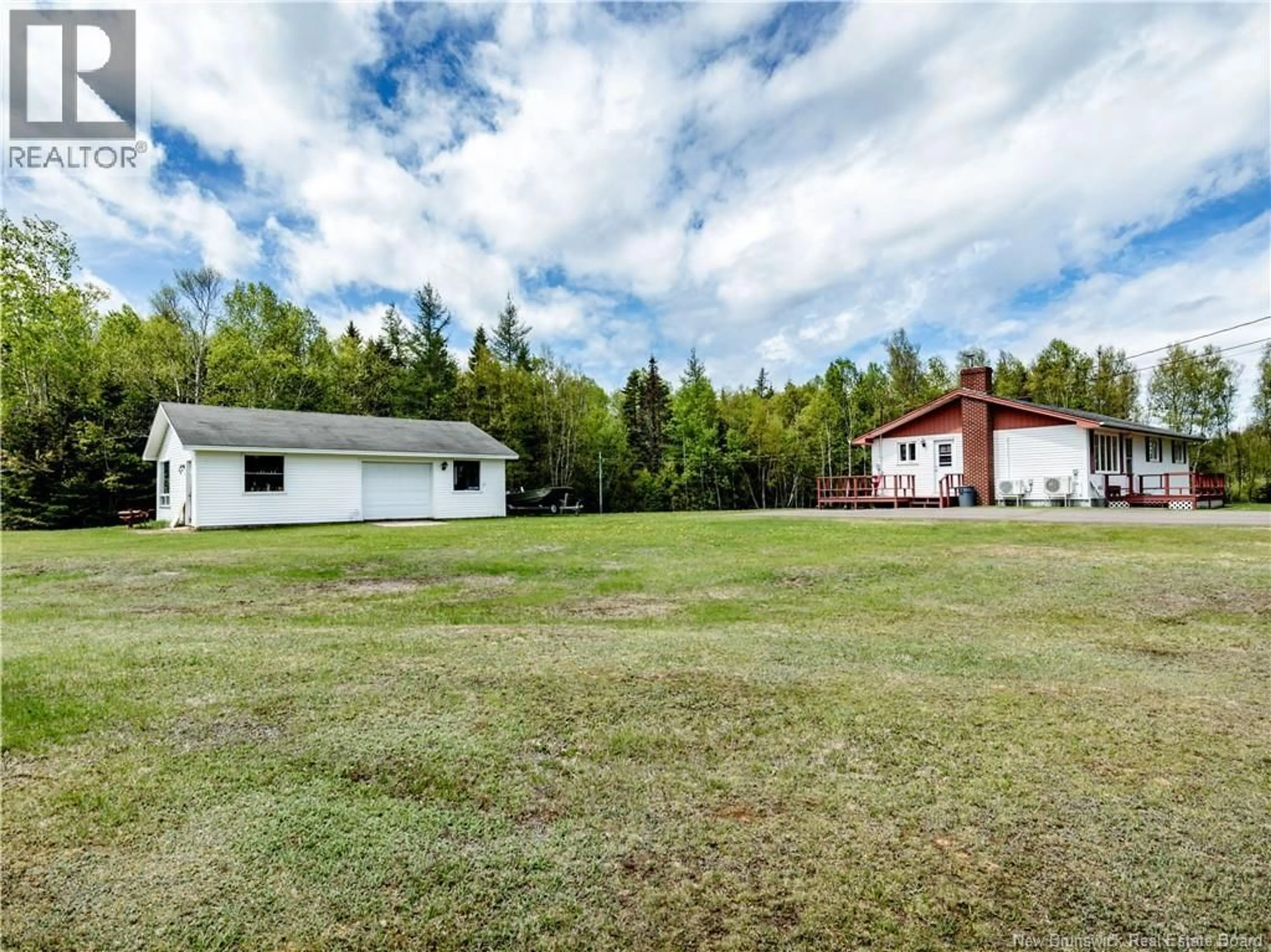A pic from outside/outdoor area/front of a property/back of a property/a pic from drone, unknown for 2519 ROUTE 505, Richiboucto-Village New Brunswick E4W1M5