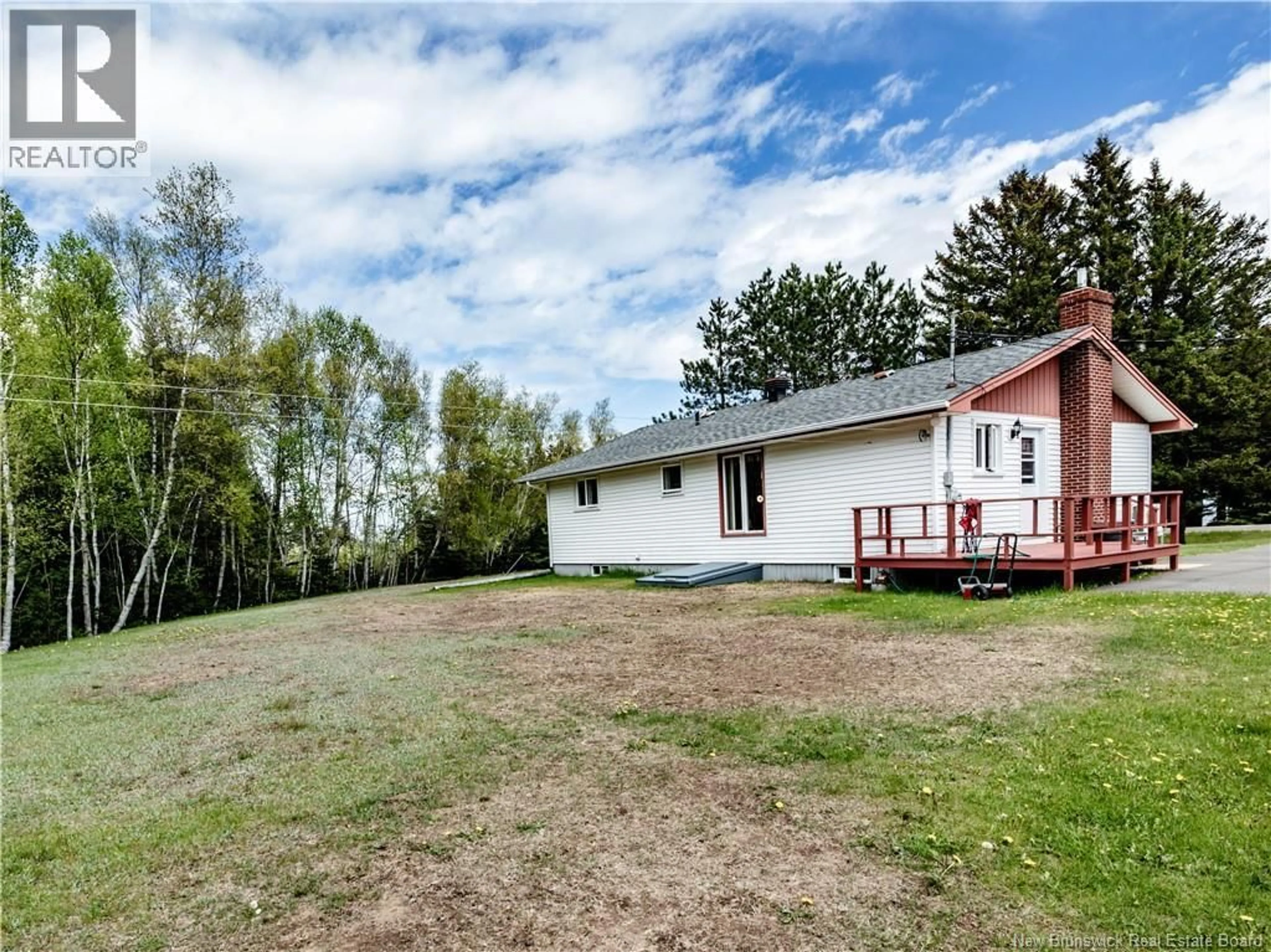 A pic from outside/outdoor area/front of a property/back of a property/a pic from drone, unknown for 2519 ROUTE 505, Richiboucto-Village New Brunswick E4W1M5