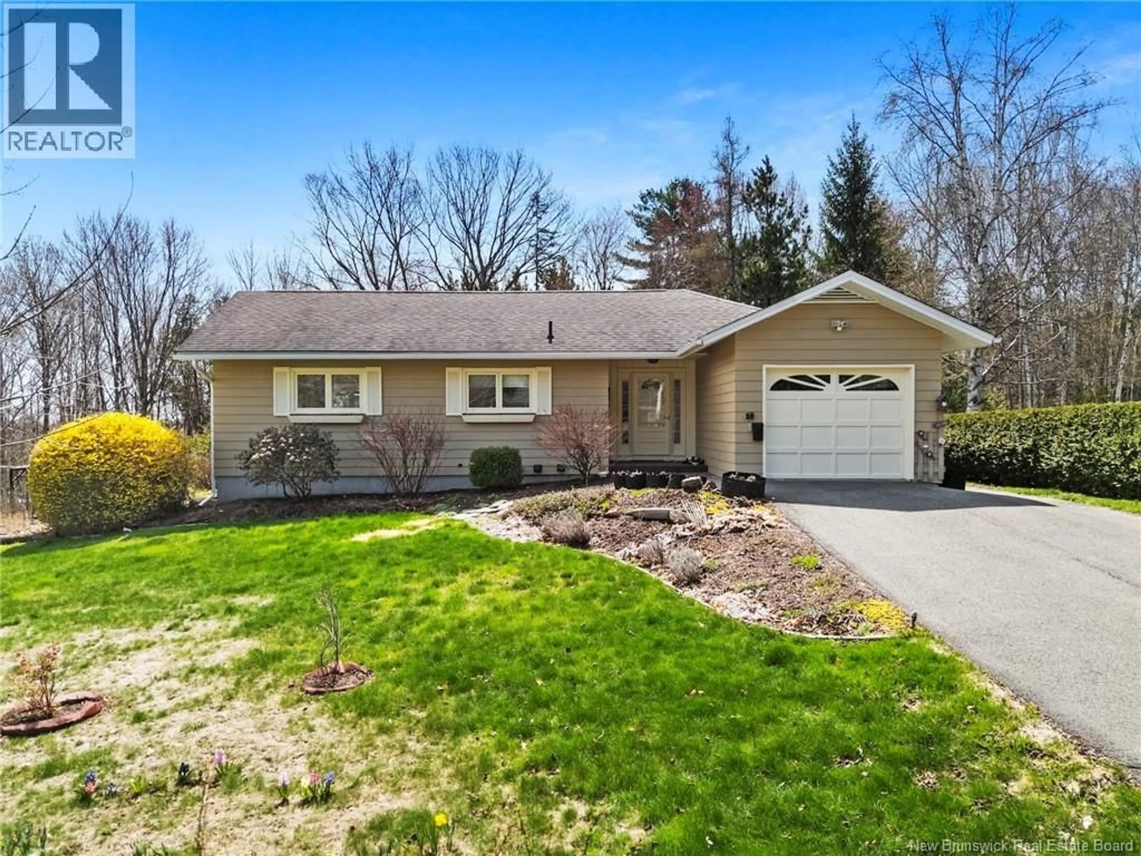 Unknown for 19 FOREST ACRES COURT, Fredericton New Brunswick E3B4C2