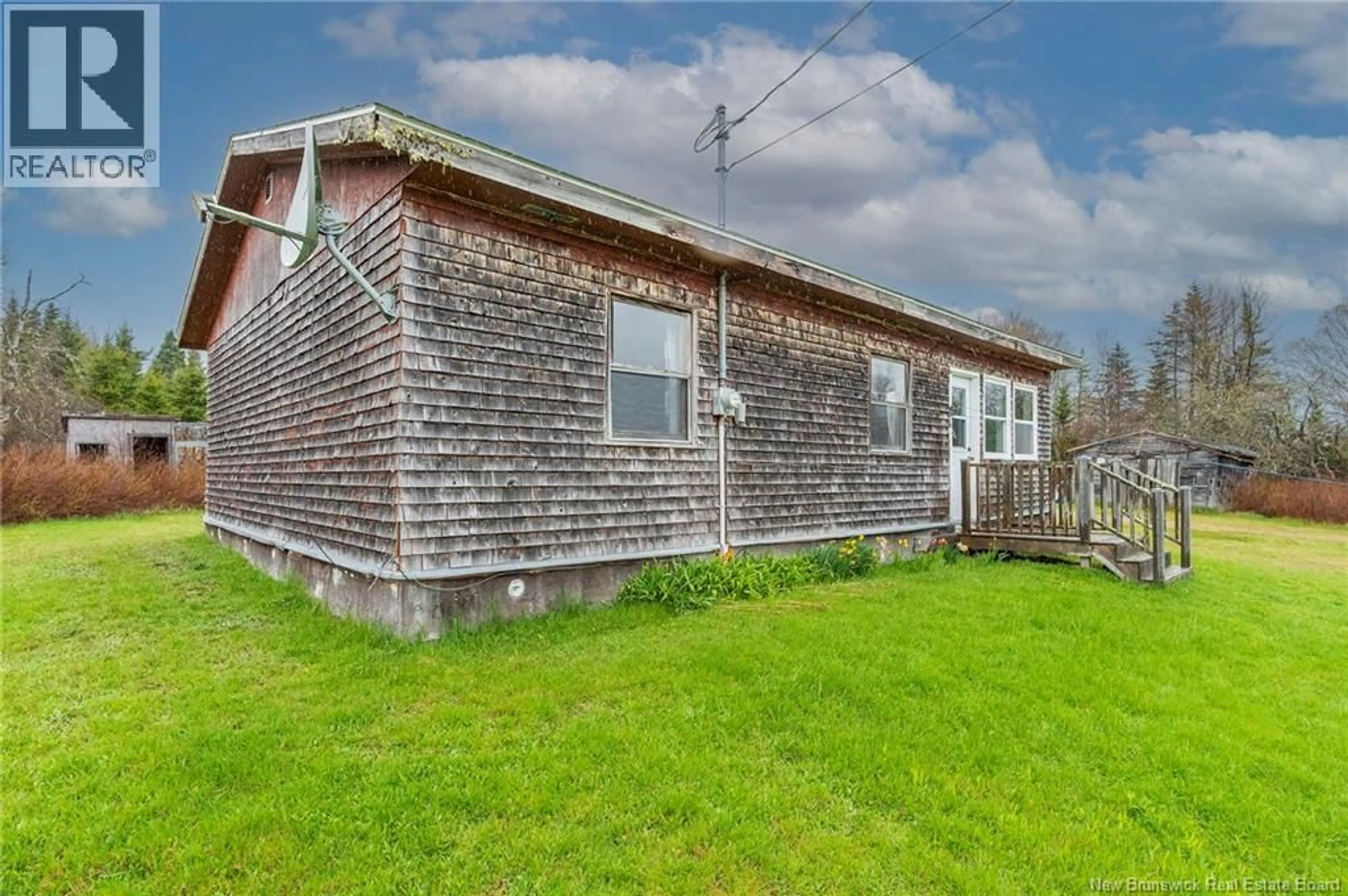 Unknown for 300 BROOKLYN ROAD, Midgic New Brunswick E4L1W3