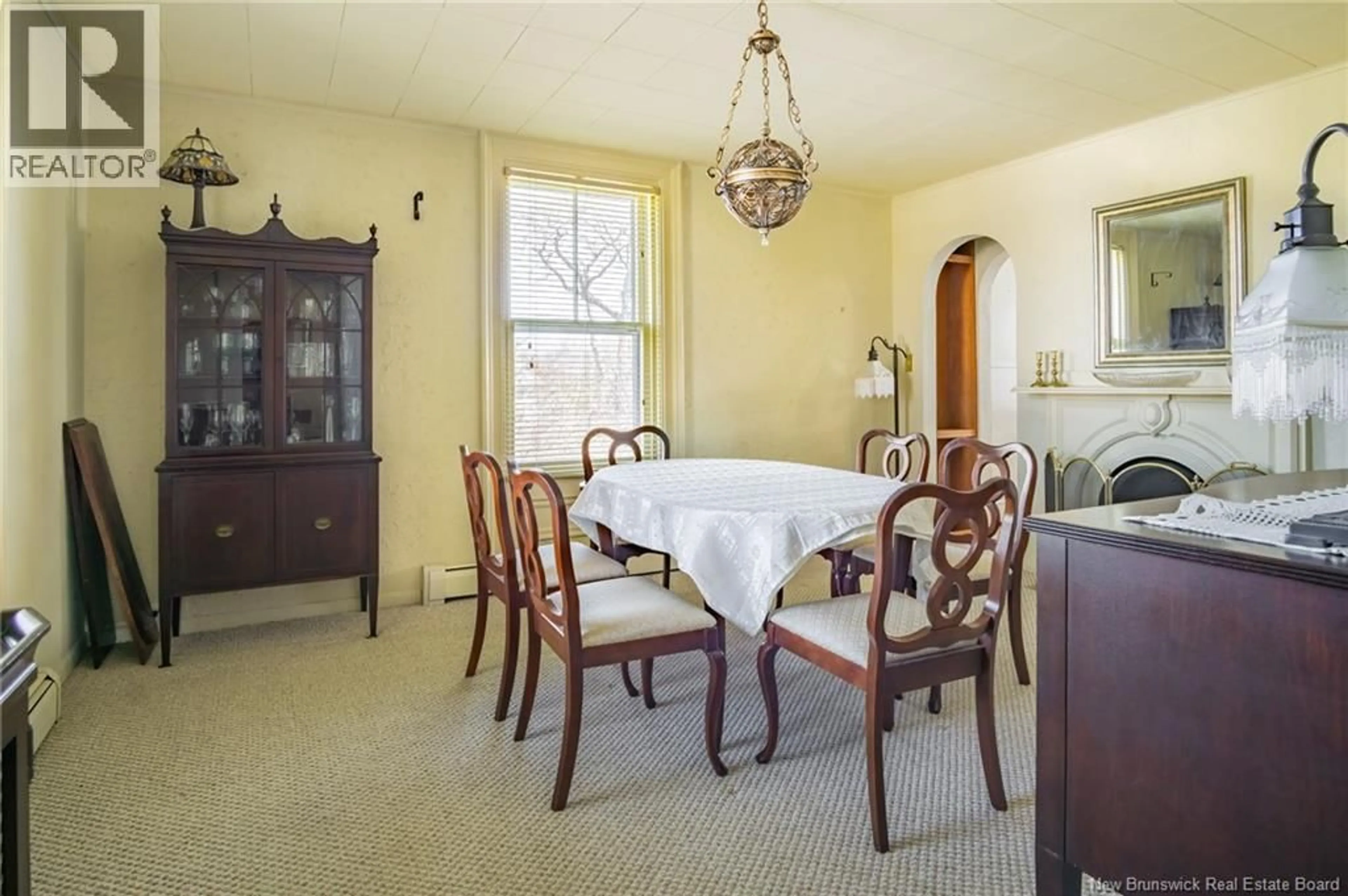 Dining room, unknown for 697 BAY STREET, Saint John New Brunswick E2M7L6