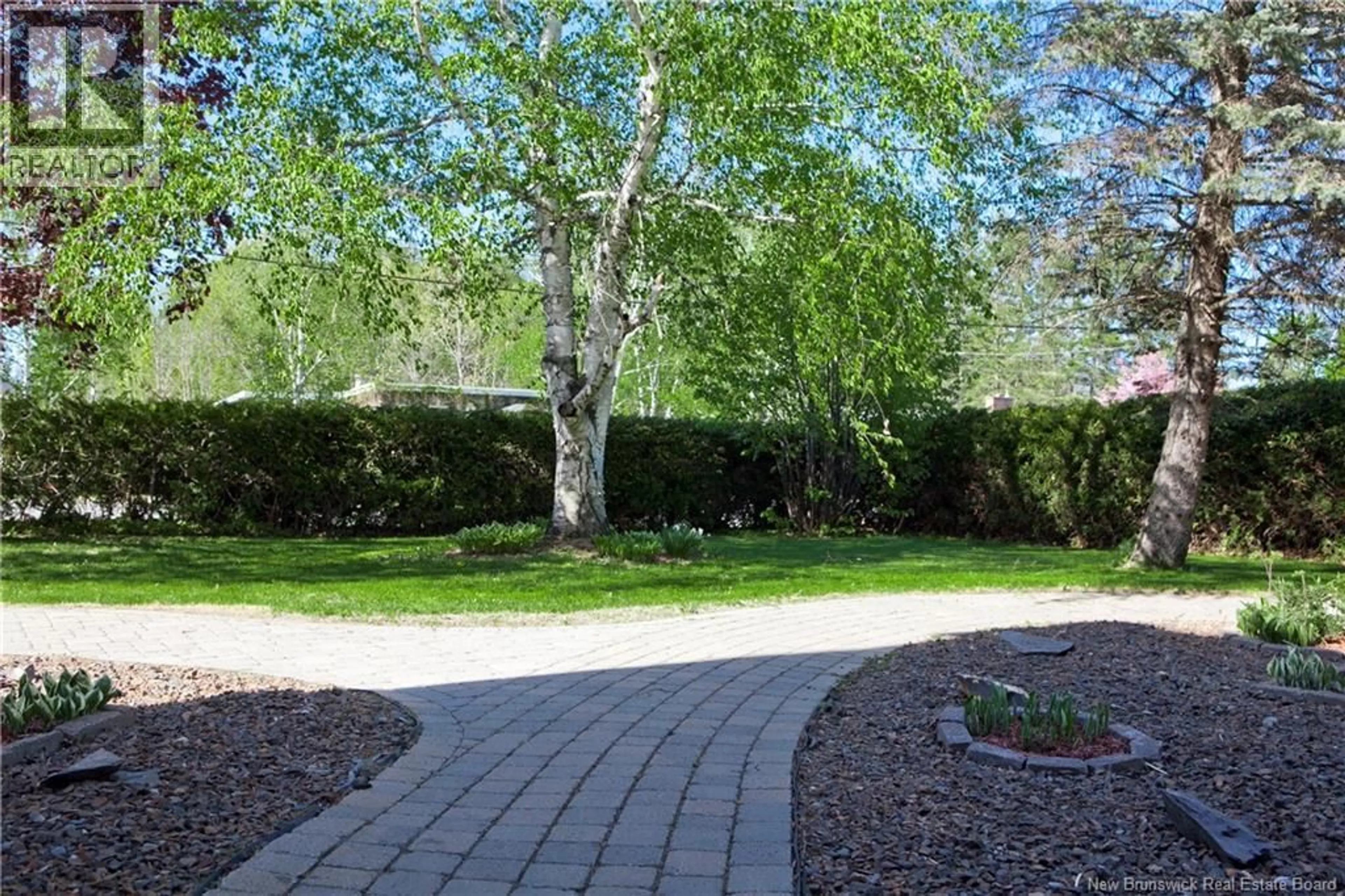 Patio, street for 113 KIRKPATRICK STREET, Woodstock New Brunswick E7M2A4
