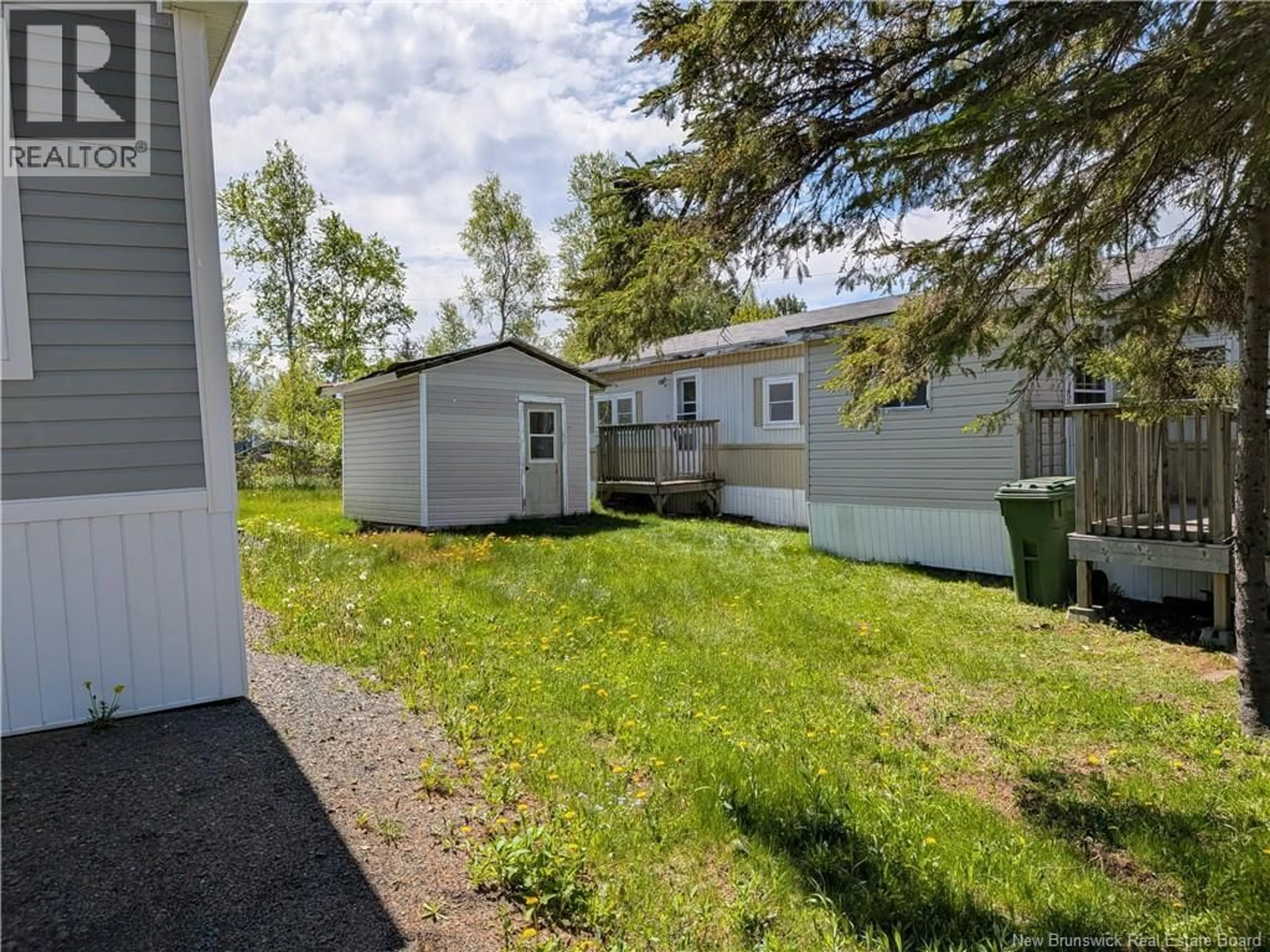 Unknown for 6 CRESTVIEW COURT, Fredericton New Brunswick E6B6M6