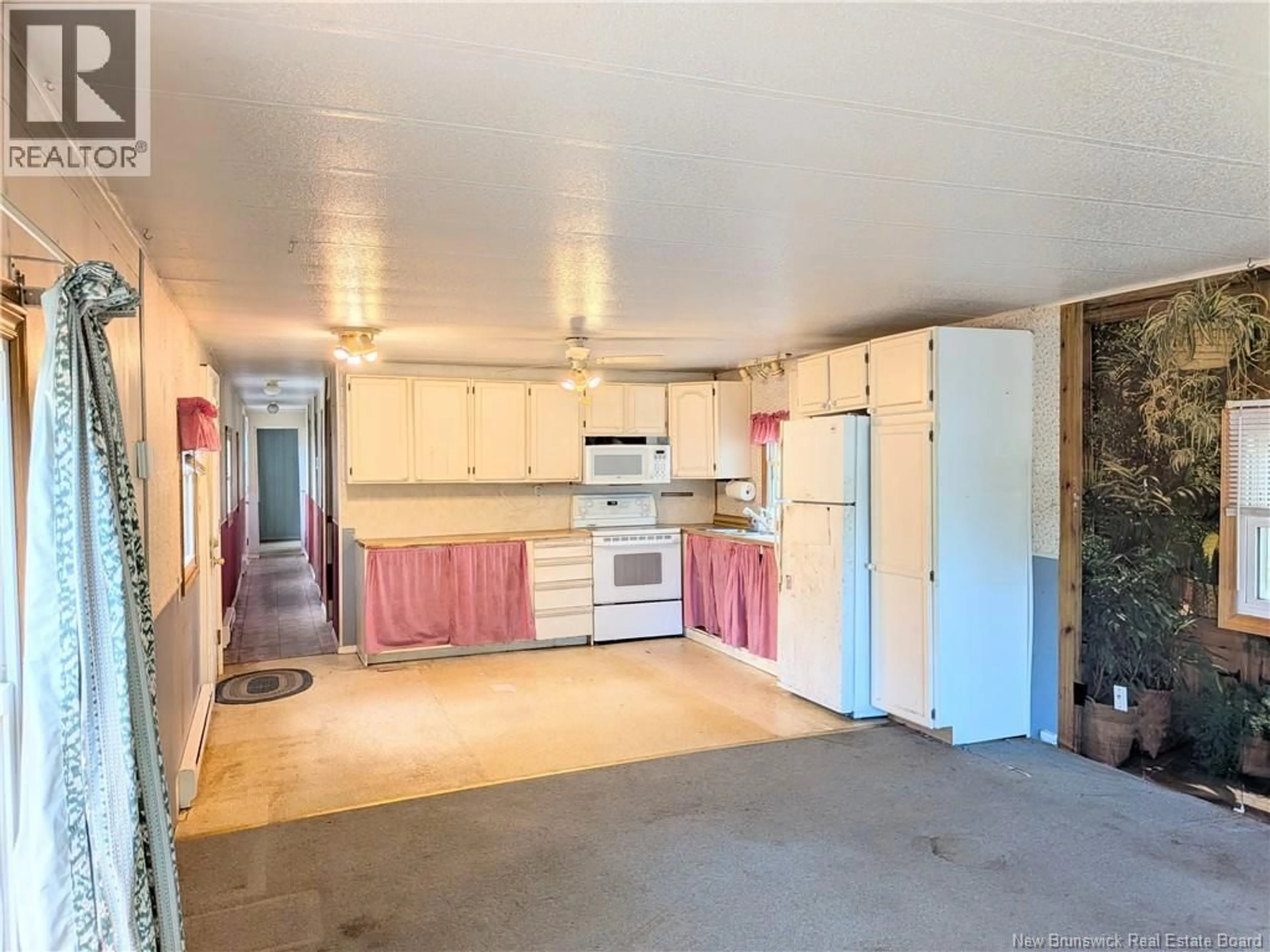 Unknown for 6 CRESTVIEW COURT, Fredericton New Brunswick E6B6M6