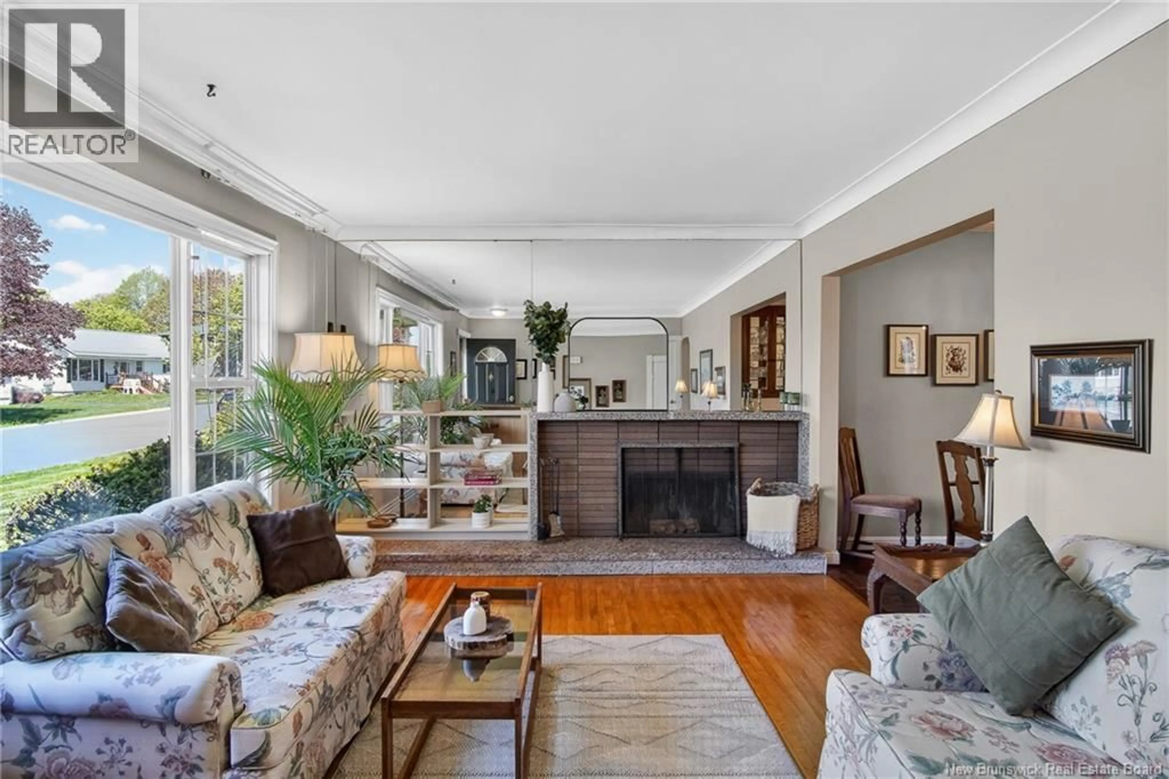 Living room with furniture, unknown for 90 BAYVIEW DRIVE, Saint John New Brunswick E2M4E1