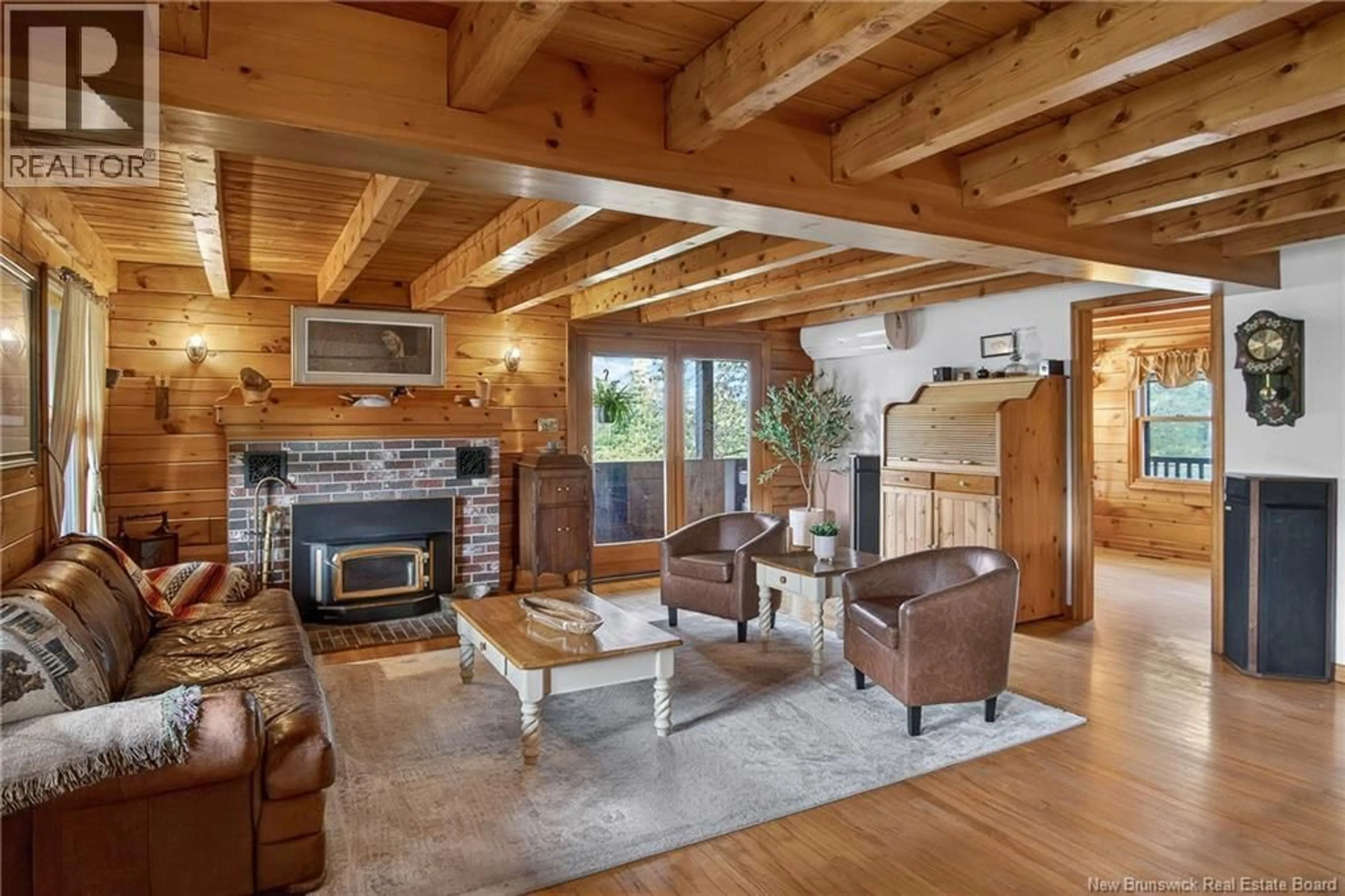 Living room with furniture, wood/laminate floor for 913 GUTHRIE ROAD, Midland New Brunswick E5T2G9