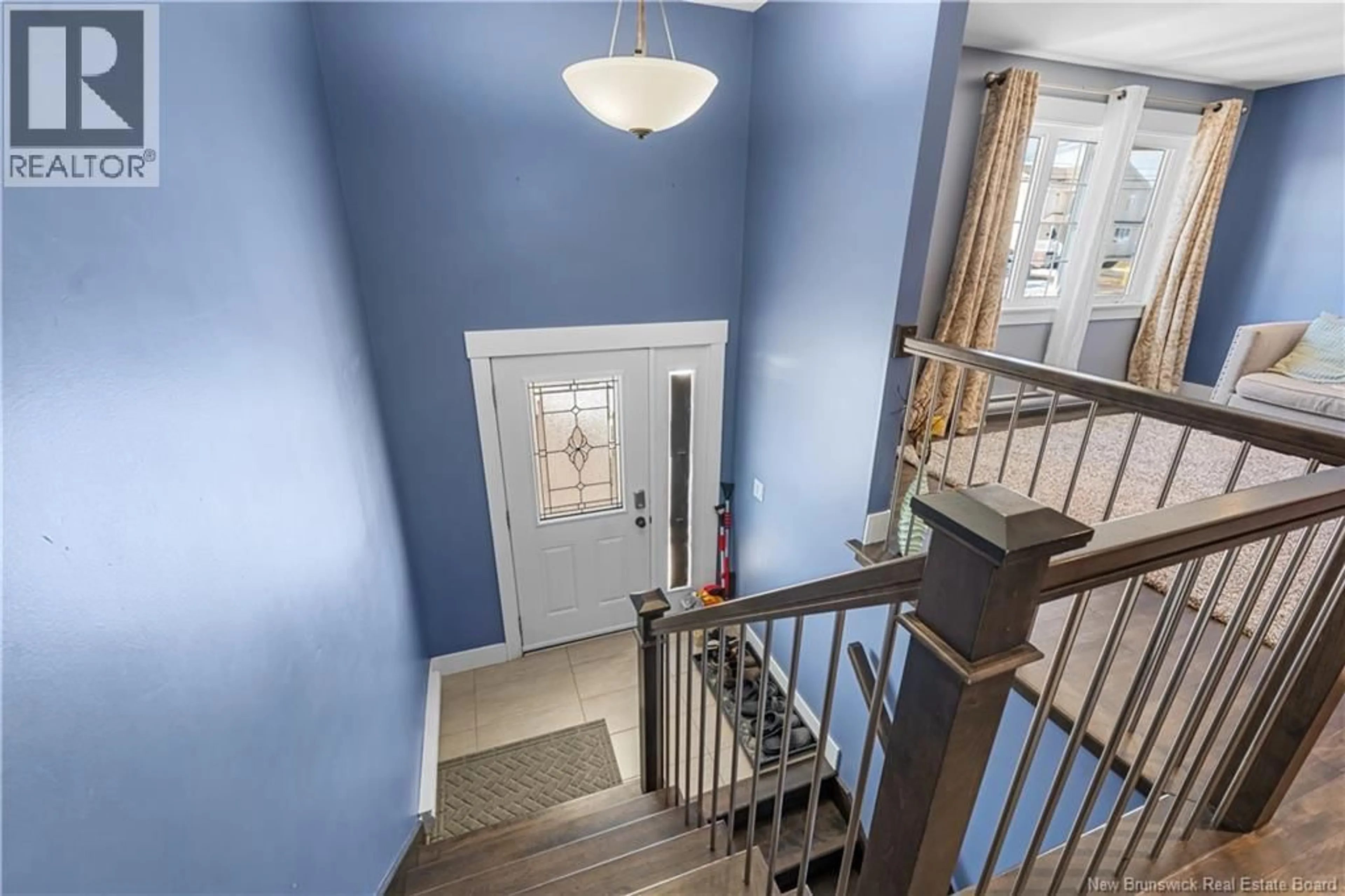 Indoor entryway for 55 RUBY WAY, Moncton New Brunswick E1E0H4