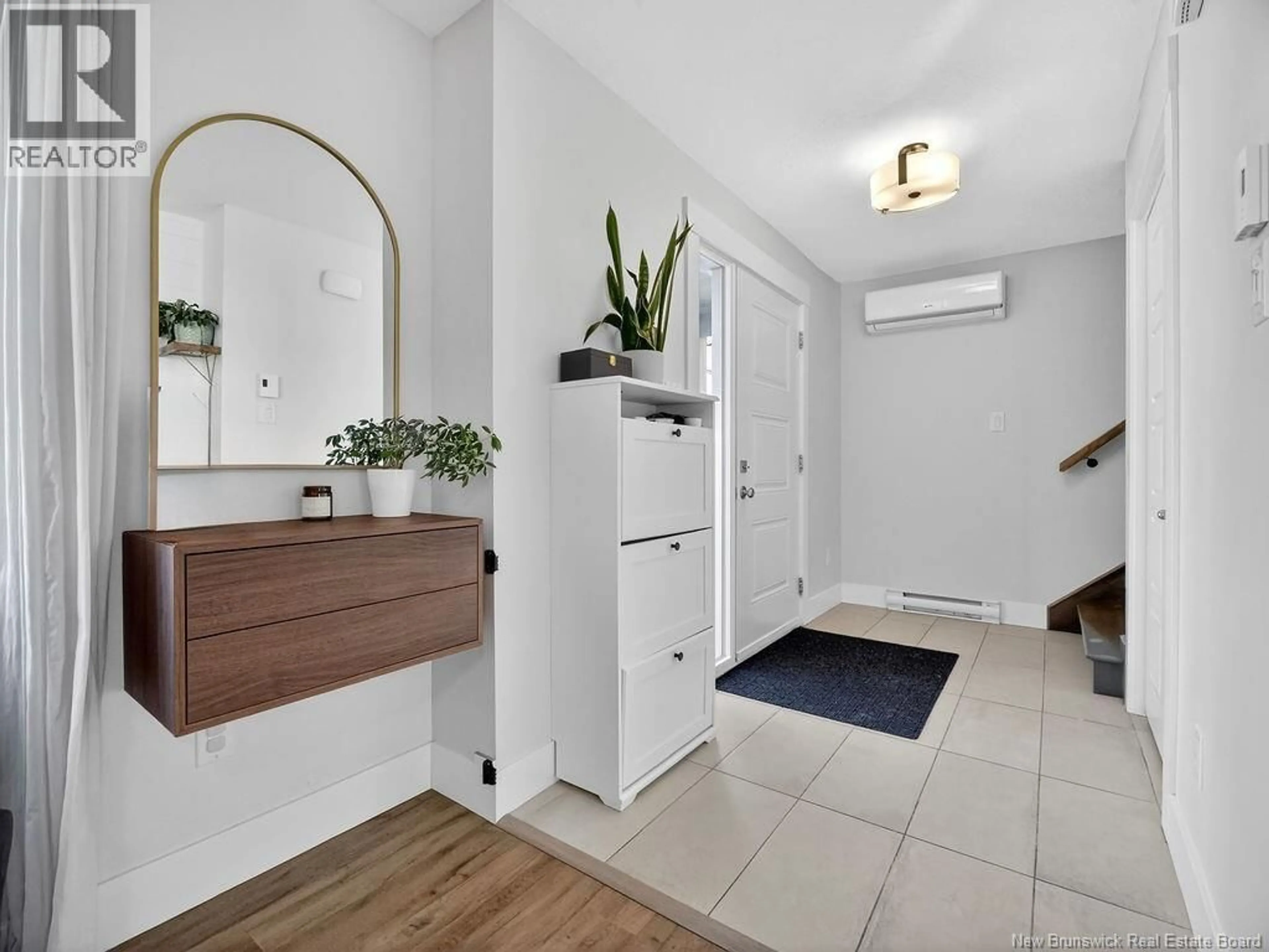 Indoor entryway for 125 MELANIE STREET, Dieppe New Brunswick E1A9H3