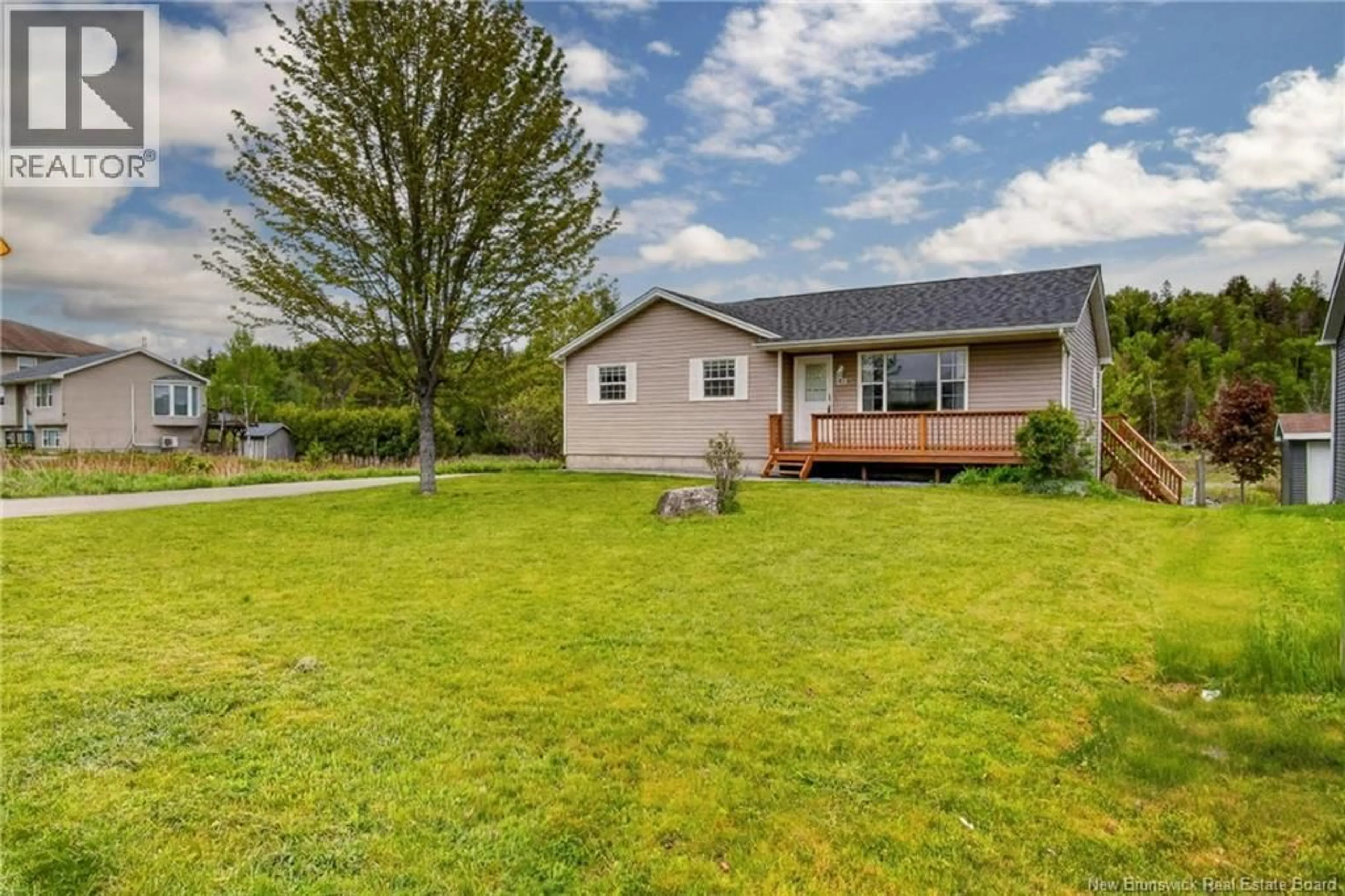 A pic from outside/outdoor area/front of a property/back of a property/a pic from drone, unknown for 233 BOARS HEAD ROAD, Saint John New Brunswick E2K5B9