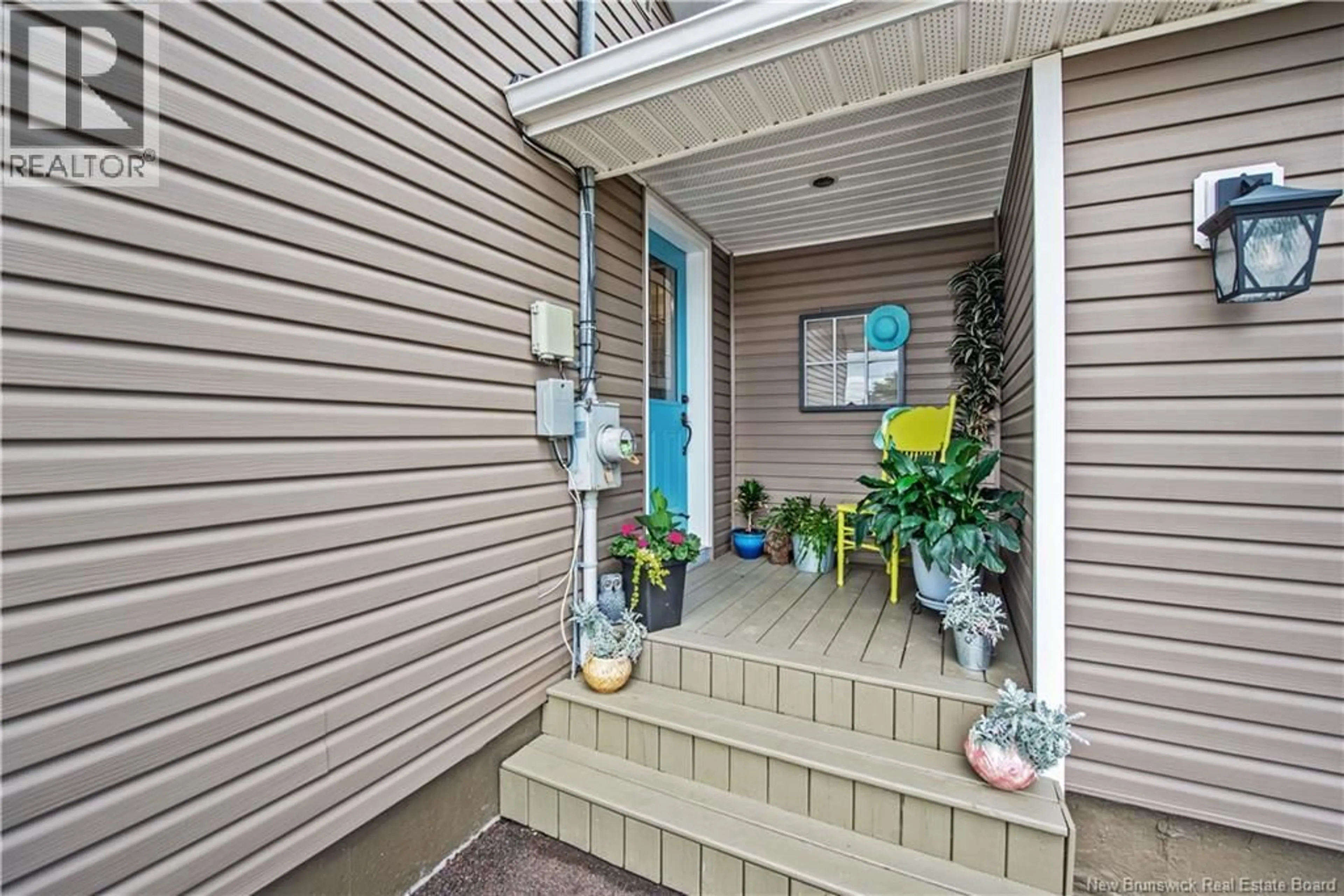 Indoor entryway for 282 IRVING BOULEVARD, Bouctouche New Brunswick E4S3L8