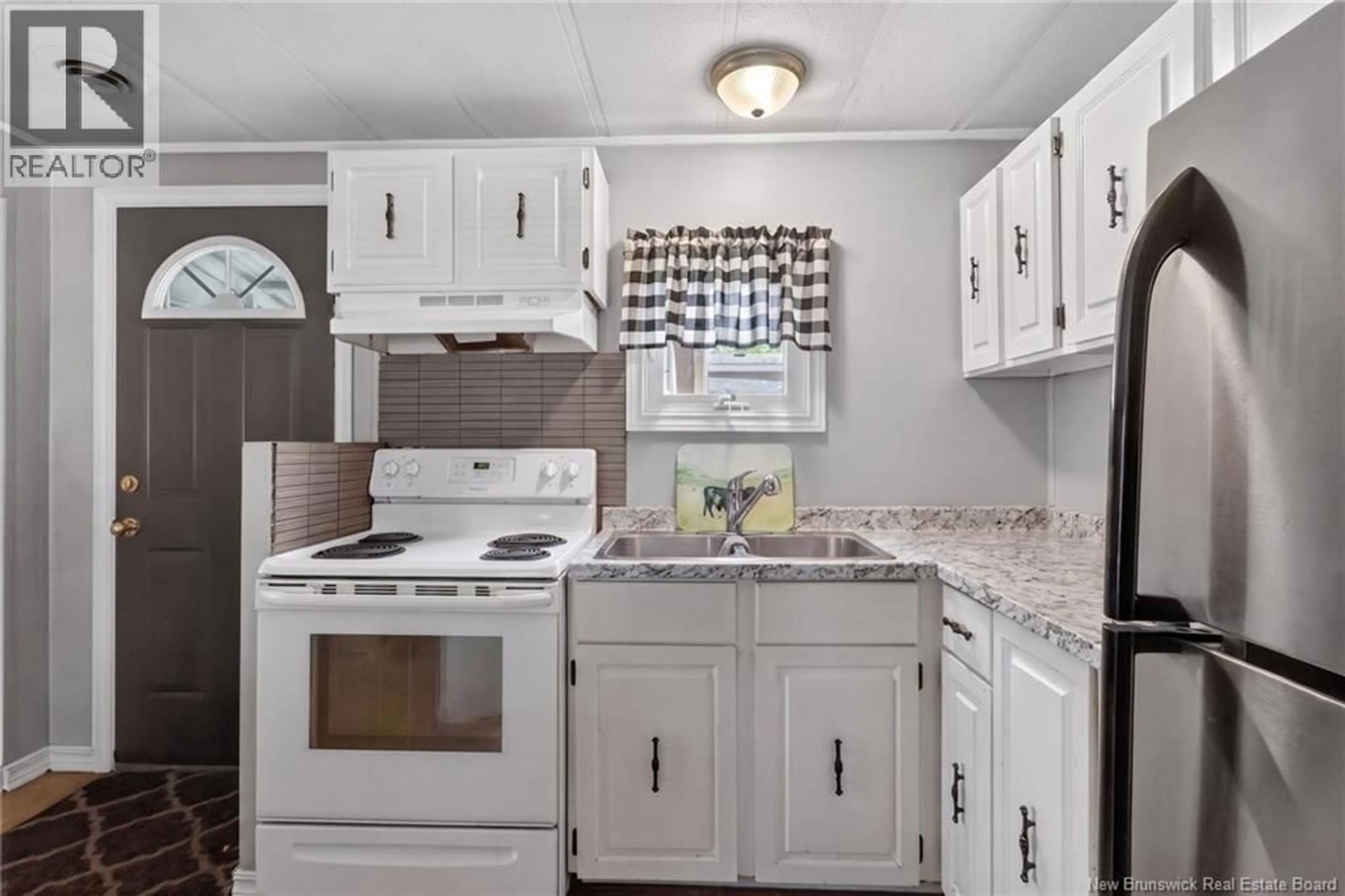 Standard kitchen, unknown for 16 TAIT CRESCENT, Lakeville New Brunswick E1H1K5