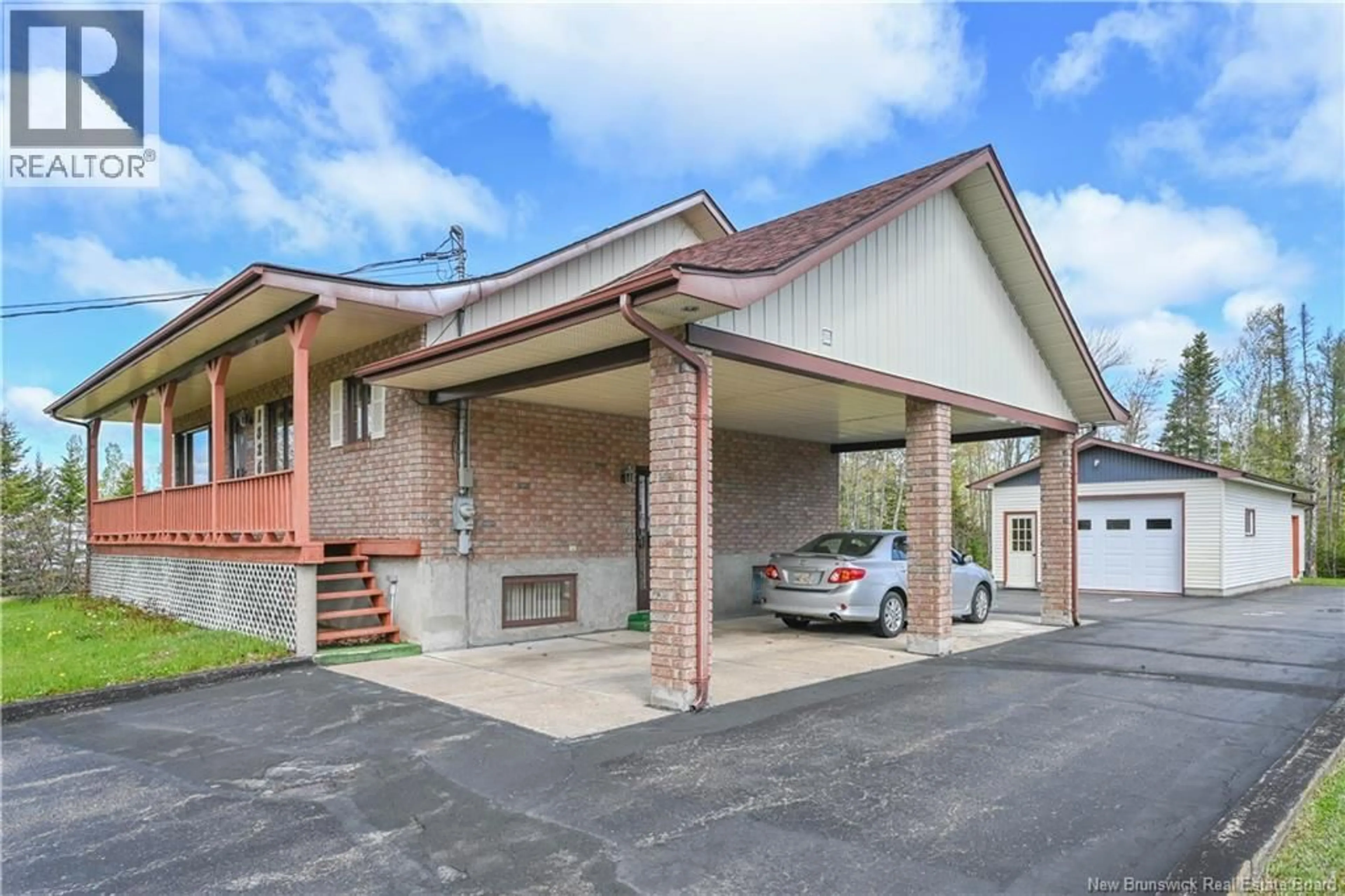 Indoor garage for 1826 350 ROUTE, Maltempec New Brunswick E8P1N9