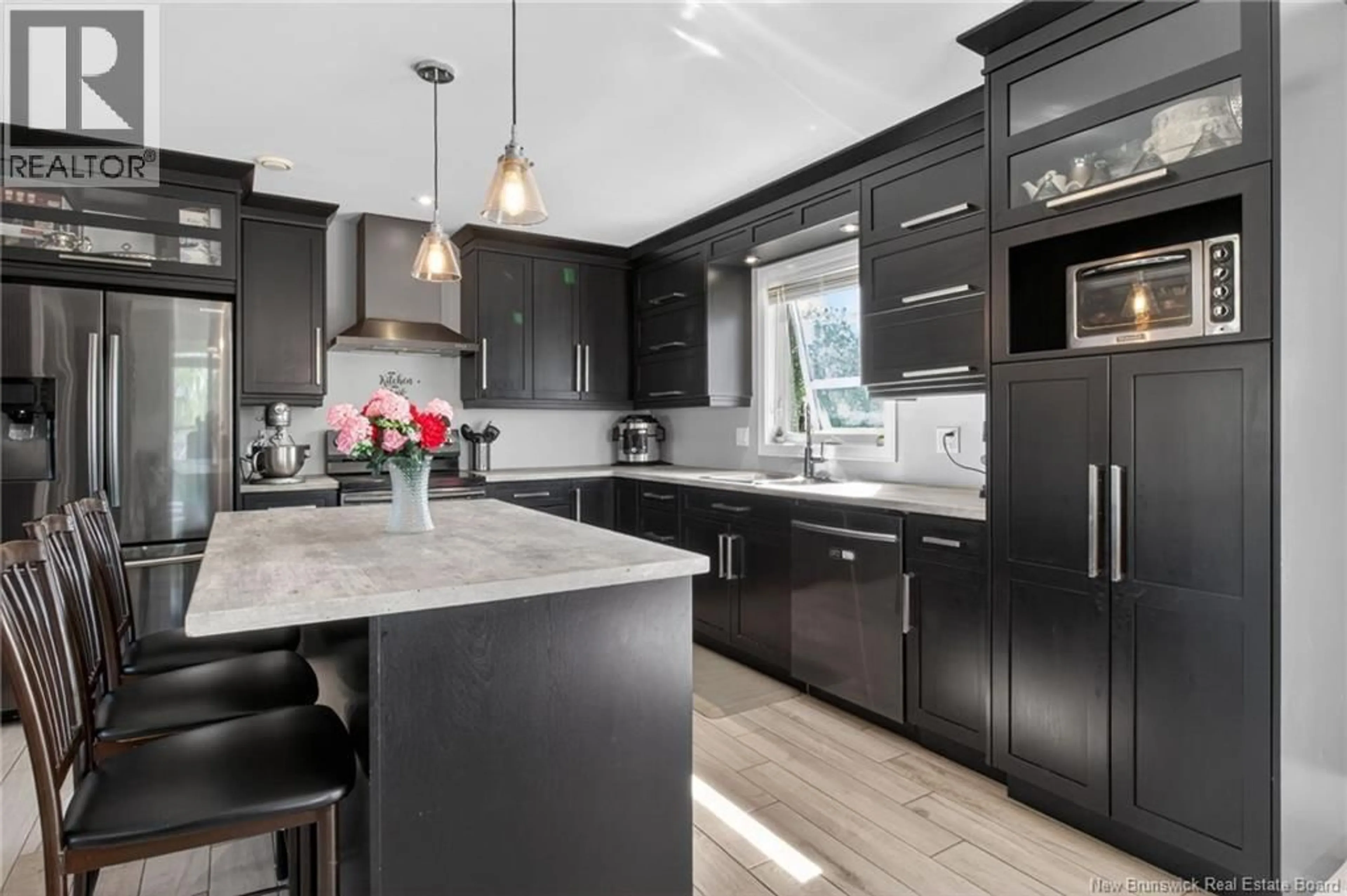 Contemporary kitchen, unknown for 52 TIMANDRA CRESCENT, Moncton New Brunswick E1G5Y4