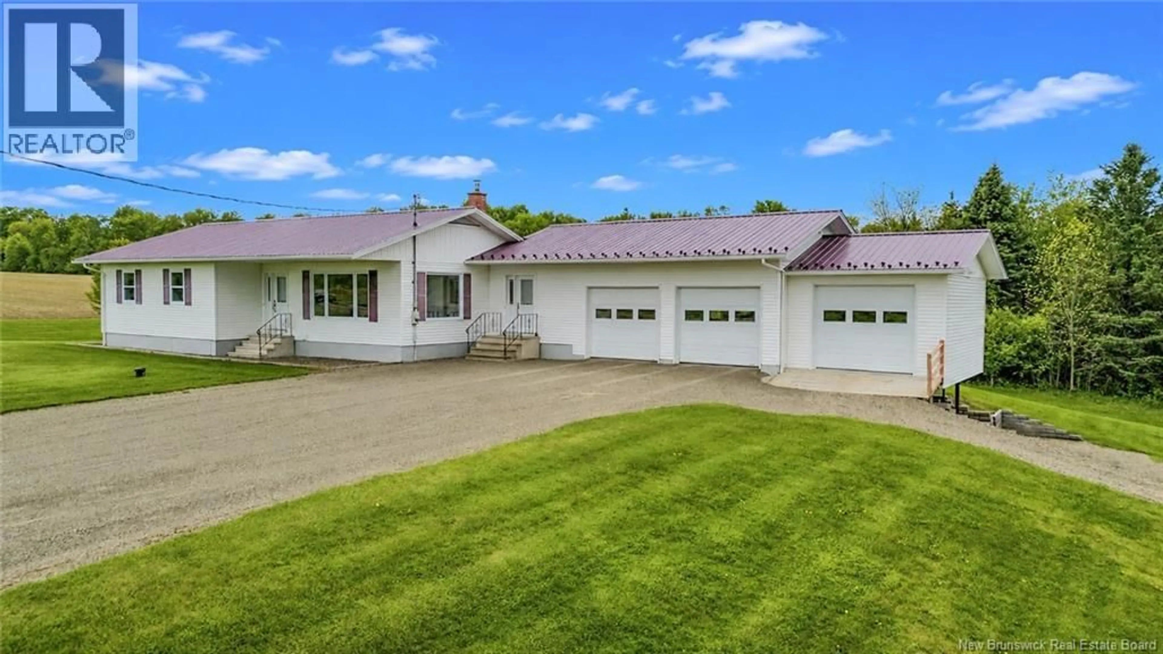 A pic from outside/outdoor area/front of a property/back of a property/a pic from drone, unknown for 280 BURNHAM ROAD, Florenceville-Bristol New Brunswick E7L1Z3