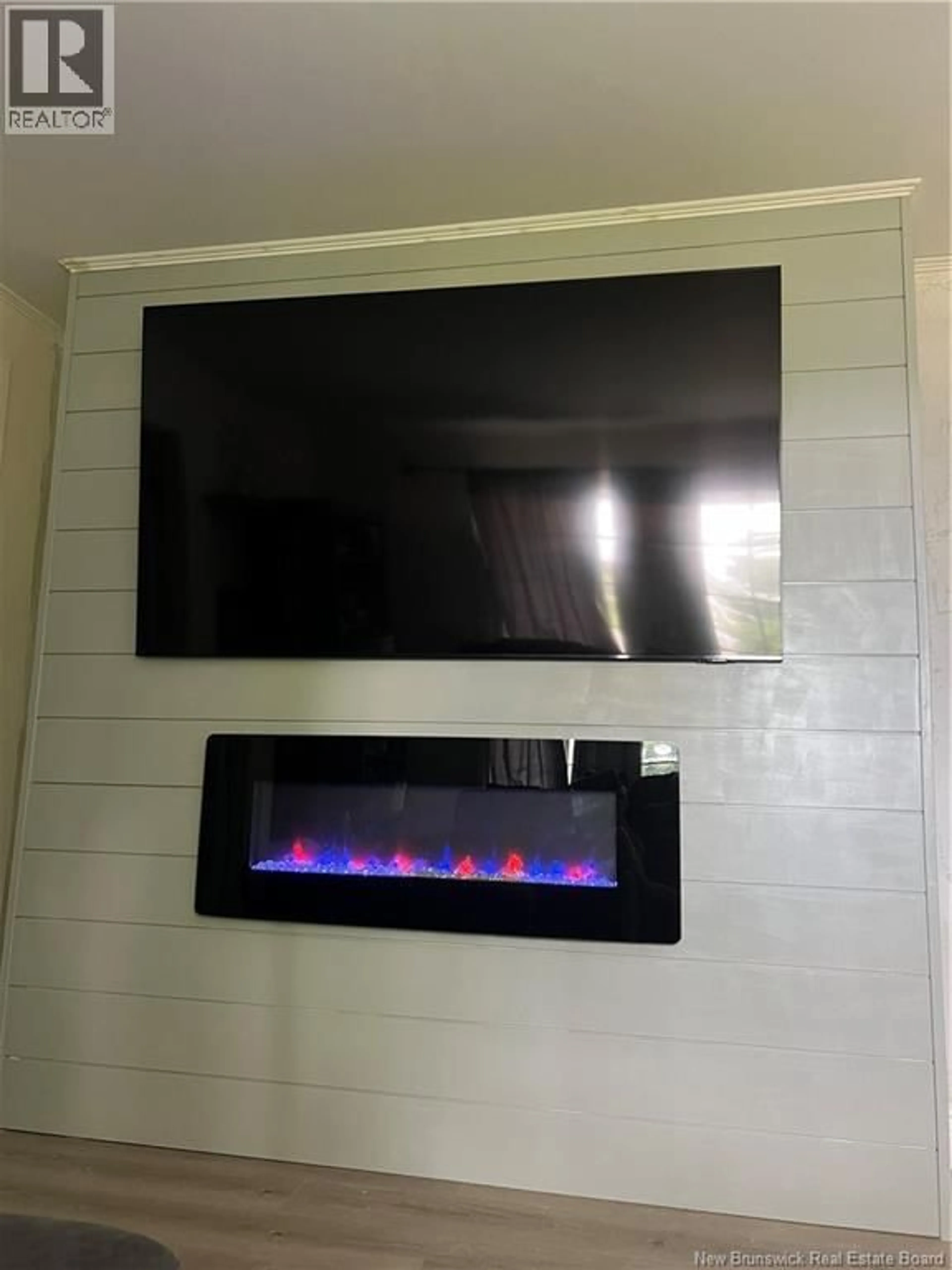 Home theater for 284 NEW MARYLAND HIGHWAY, New Maryland New Brunswick E3C2H4