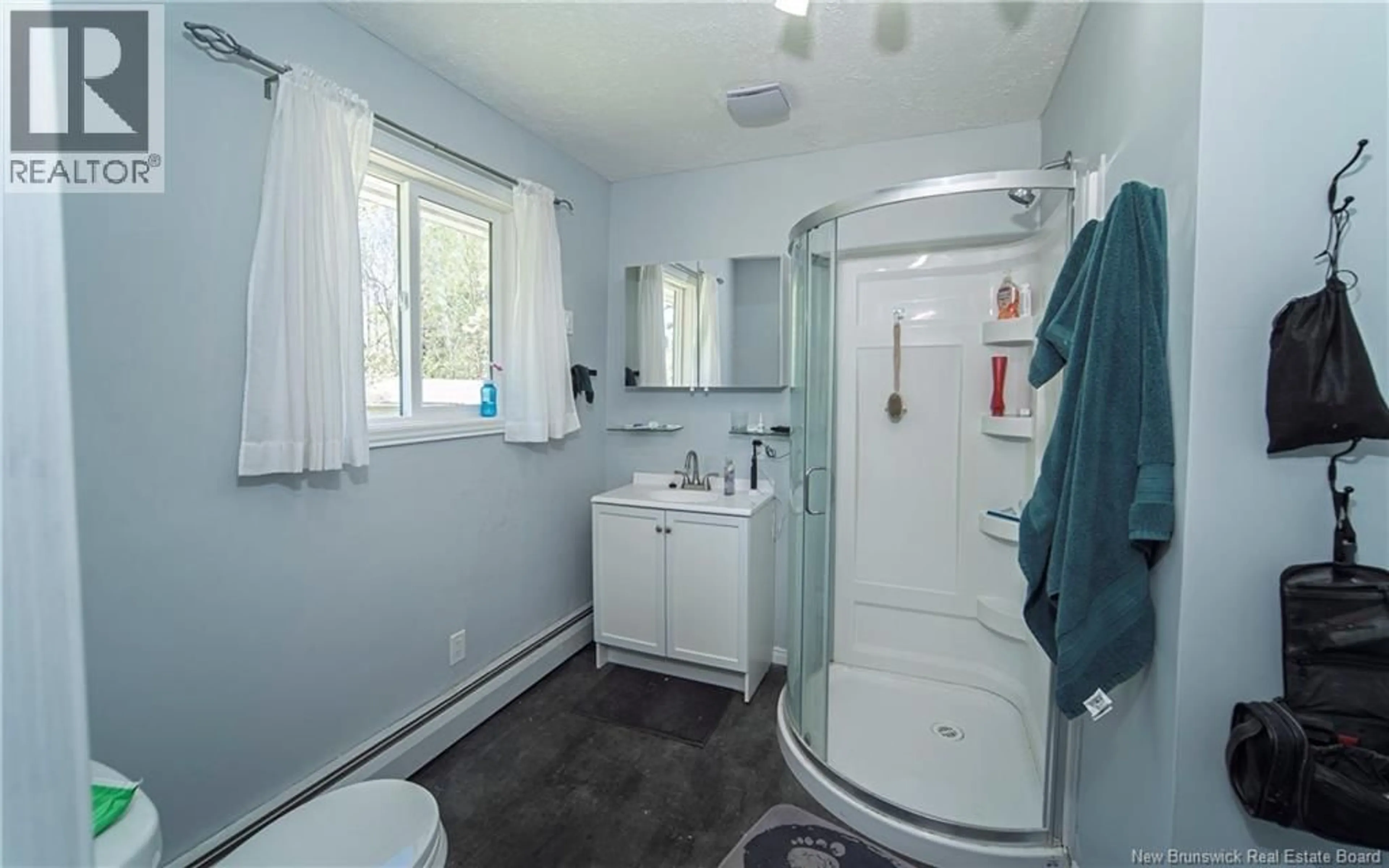 Standard bathroom, ceramic/tile floor for 3055 RTE 104, Middle Hainesville New Brunswick E6E1H9
