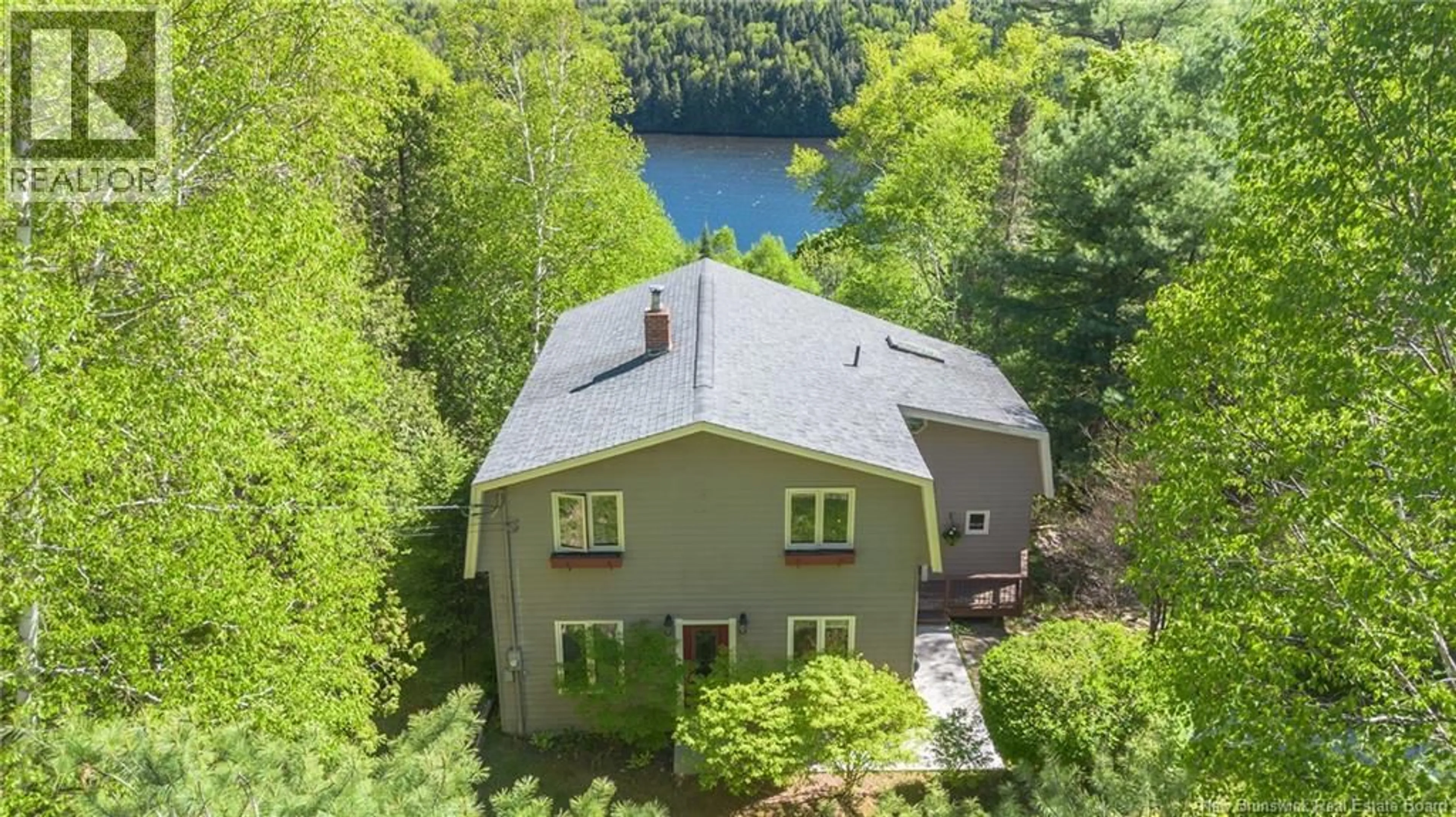 A pic from outside/outdoor area/front of a property/back of a property/a pic from drone, water/lake/river/ocean view for 98 WOODBINE LANE, Upper Kingsclear New Brunswick E3E1S3