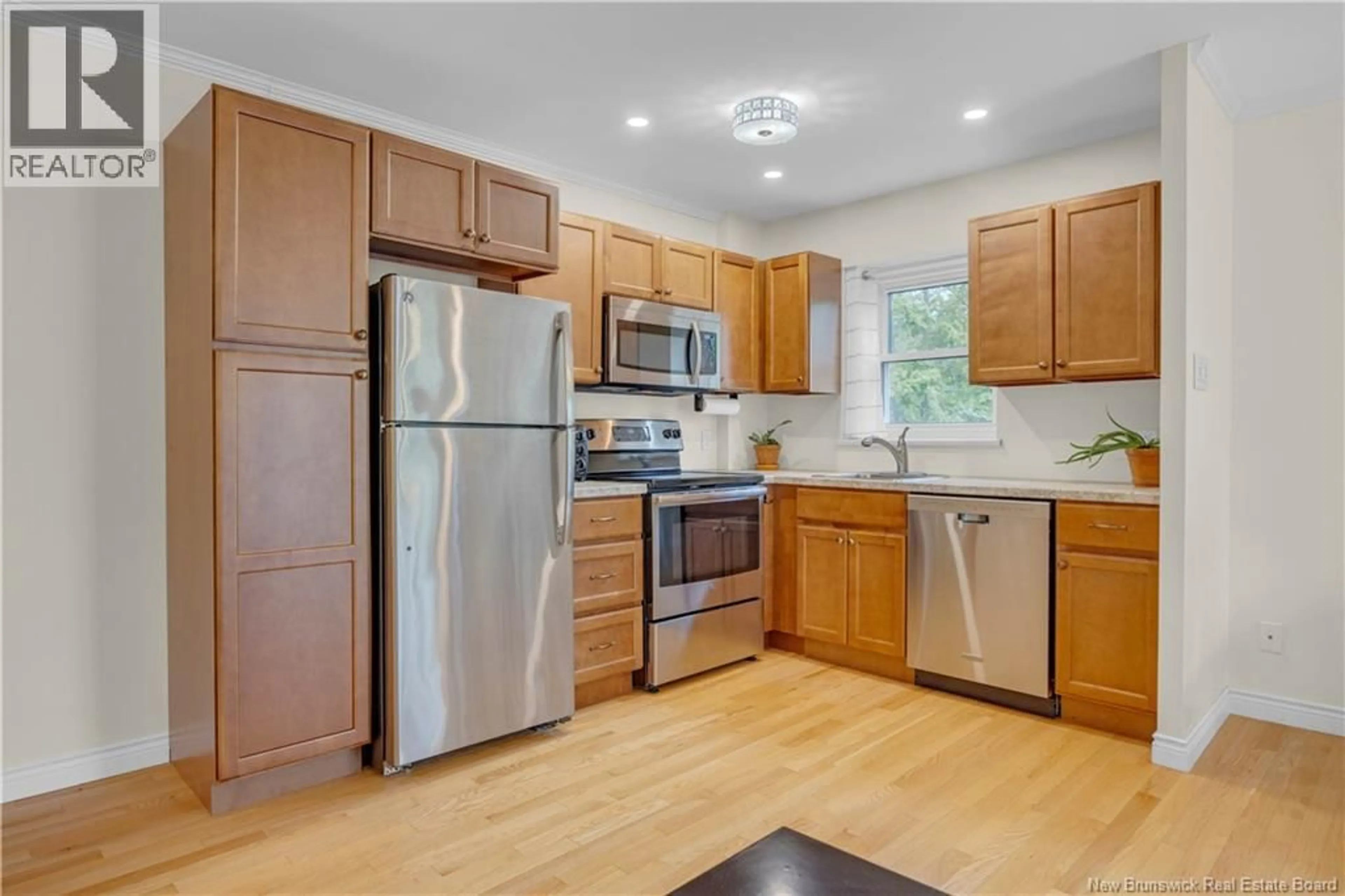 Standard kitchen, wood/laminate floor for 41 - 2865 ROTHESAY ROAD, Rothesay New Brunswick E2E5V1