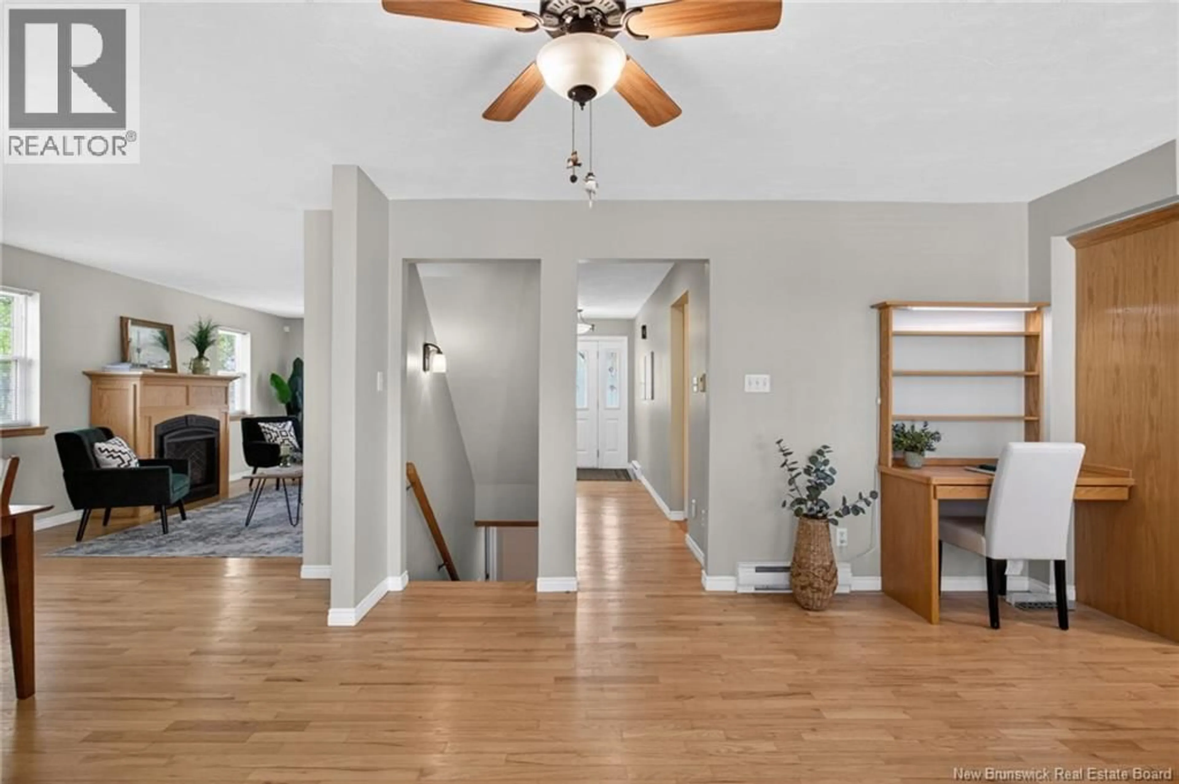 Indoor entryway for 54 PETER STREET, Salisbury New Brunswick E4J2N9