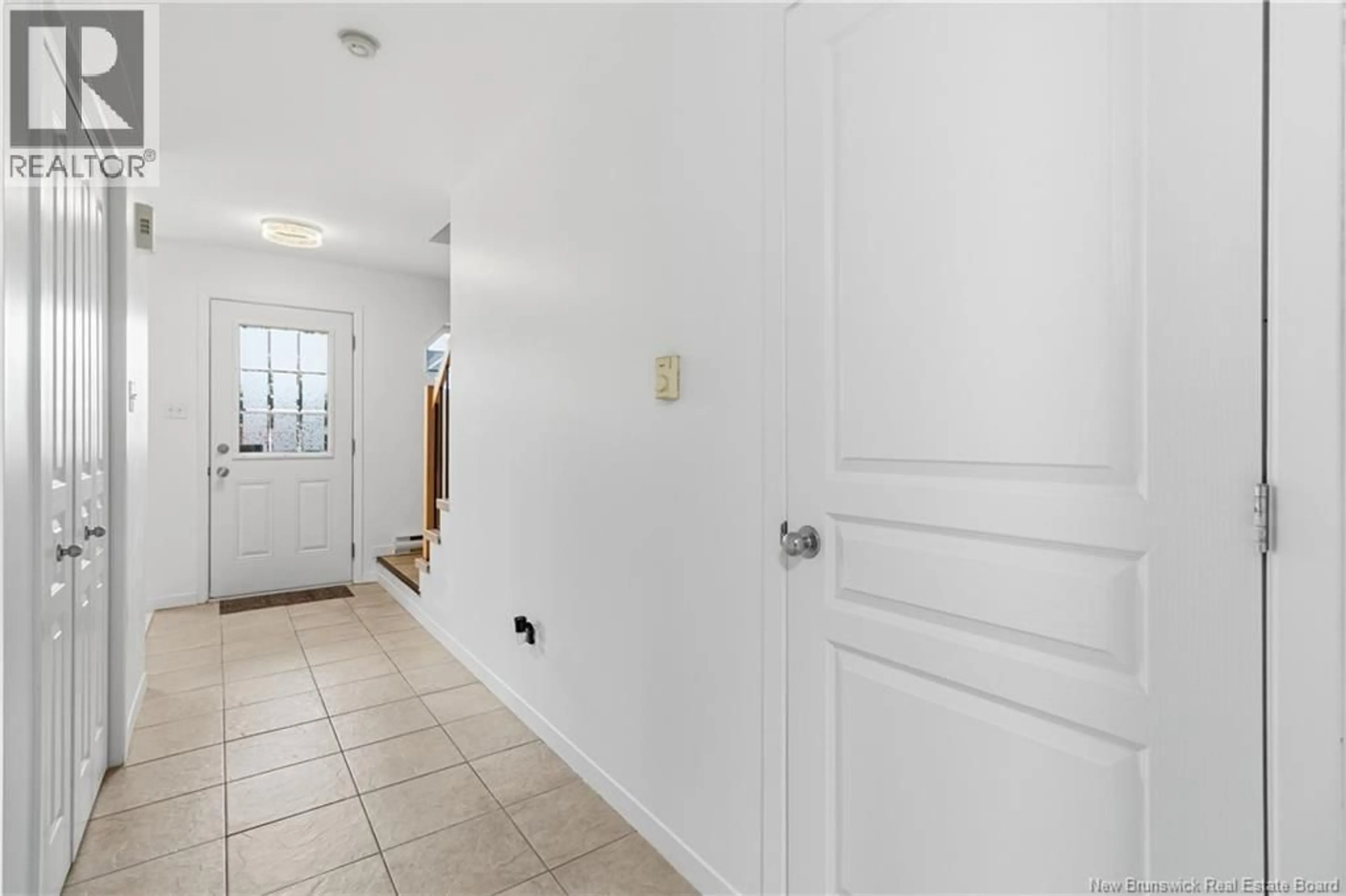 Indoor foyer for 50 LIMESTONE DRIVE, Moncton New Brunswick E1G5P4