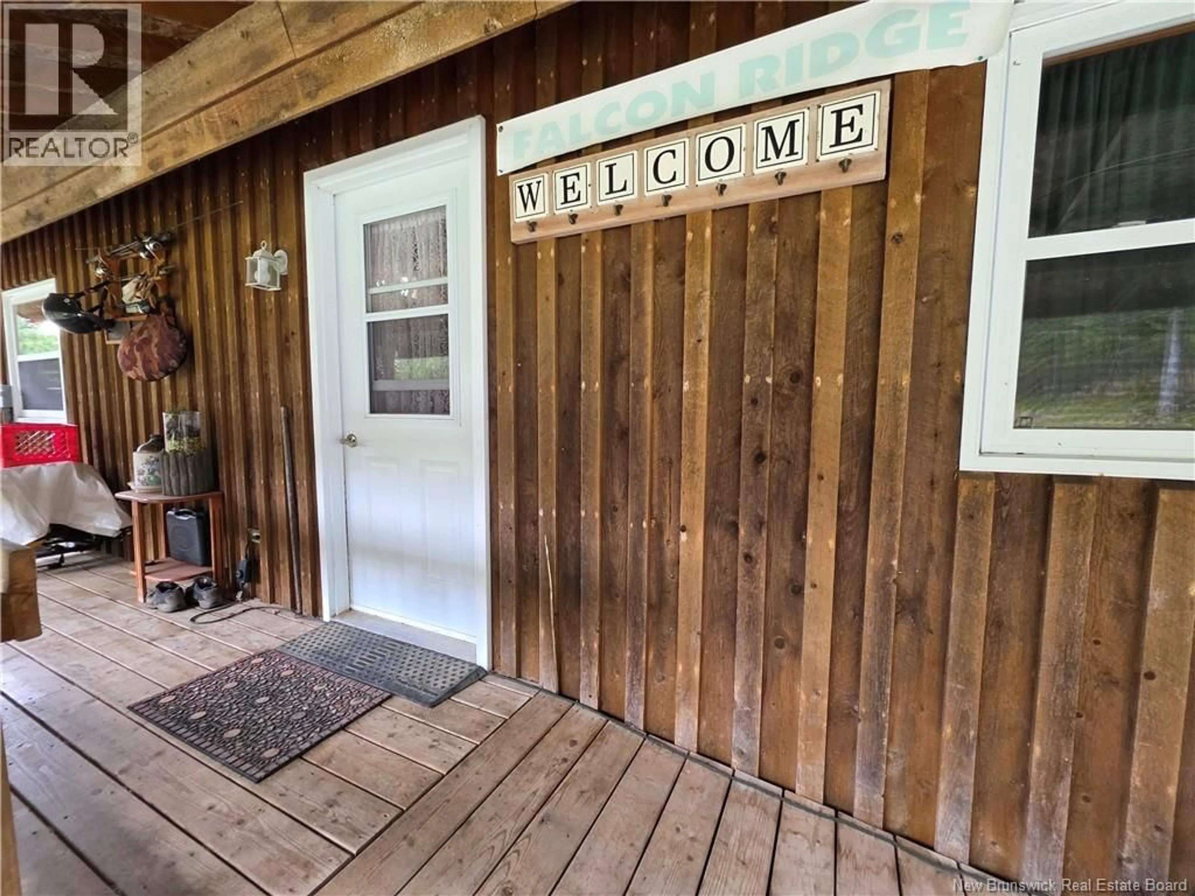 Indoor entryway for 4098 ROUTE 385, Nictau New Brunswick E7H3B1