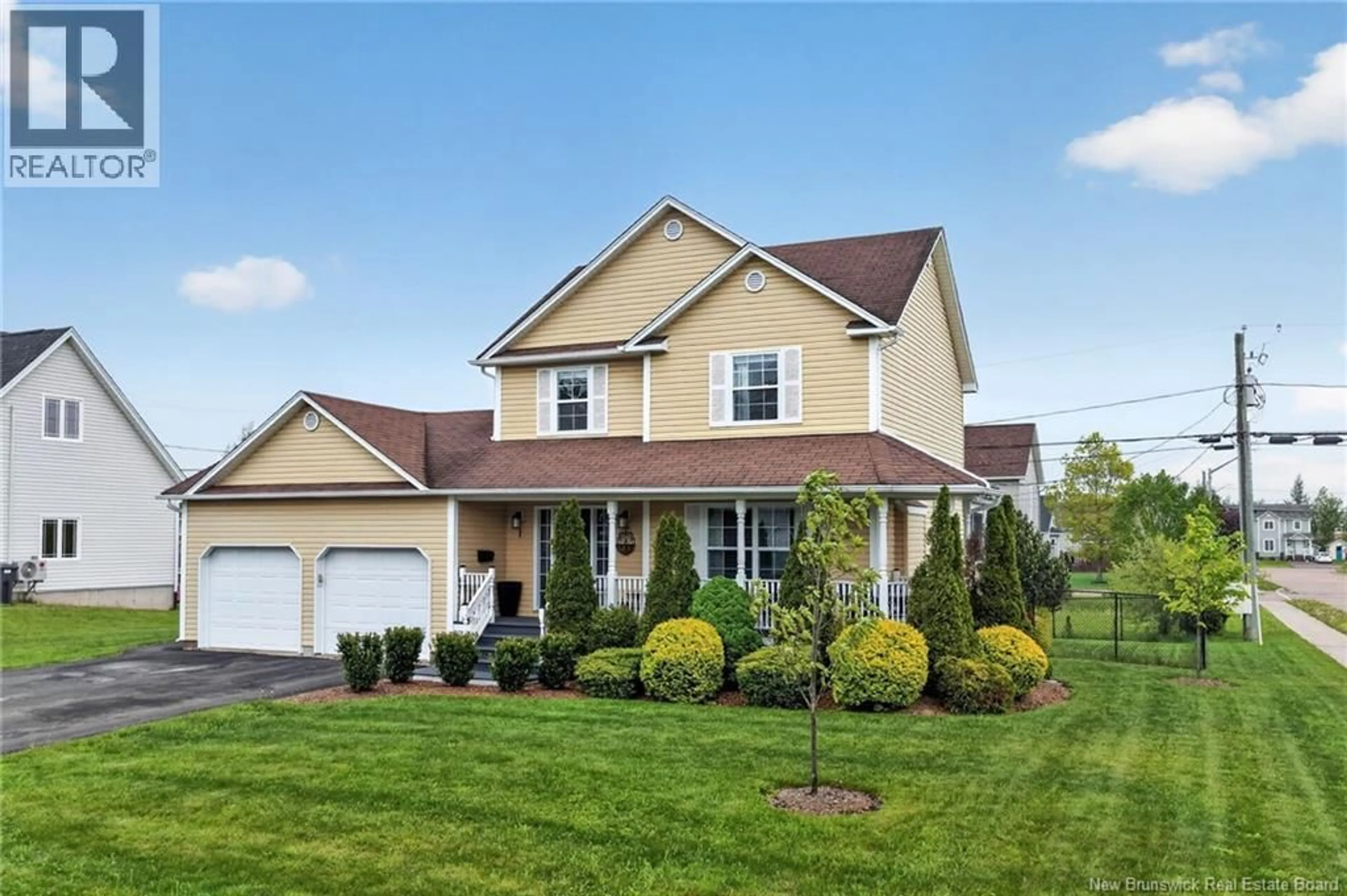 Home with vinyl exterior material, street for 1 CUMBRIA COURT, Moncton New Brunswick E1G0B2