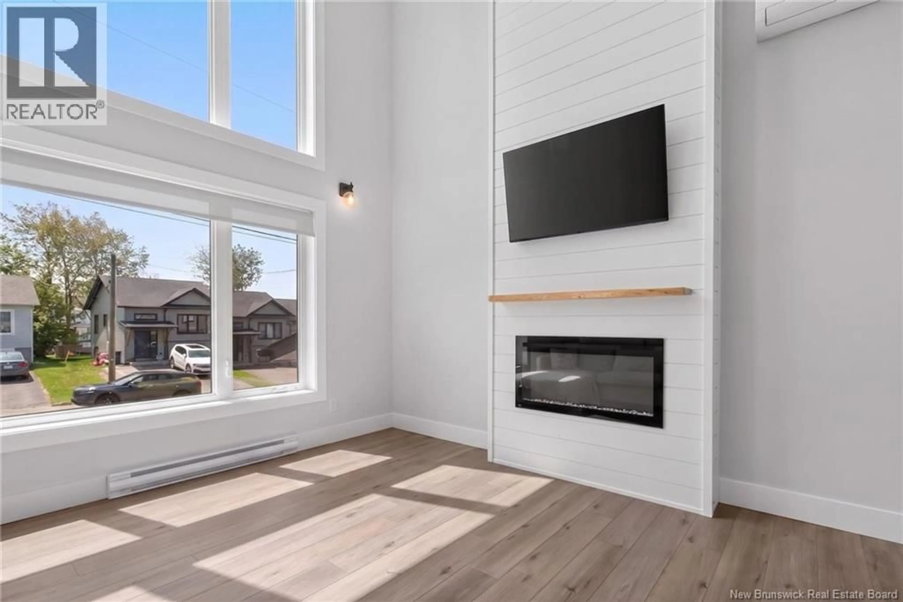 A pic of a room for 18 DE LA COLLINE, Dieppe New Brunswick E1A6N3