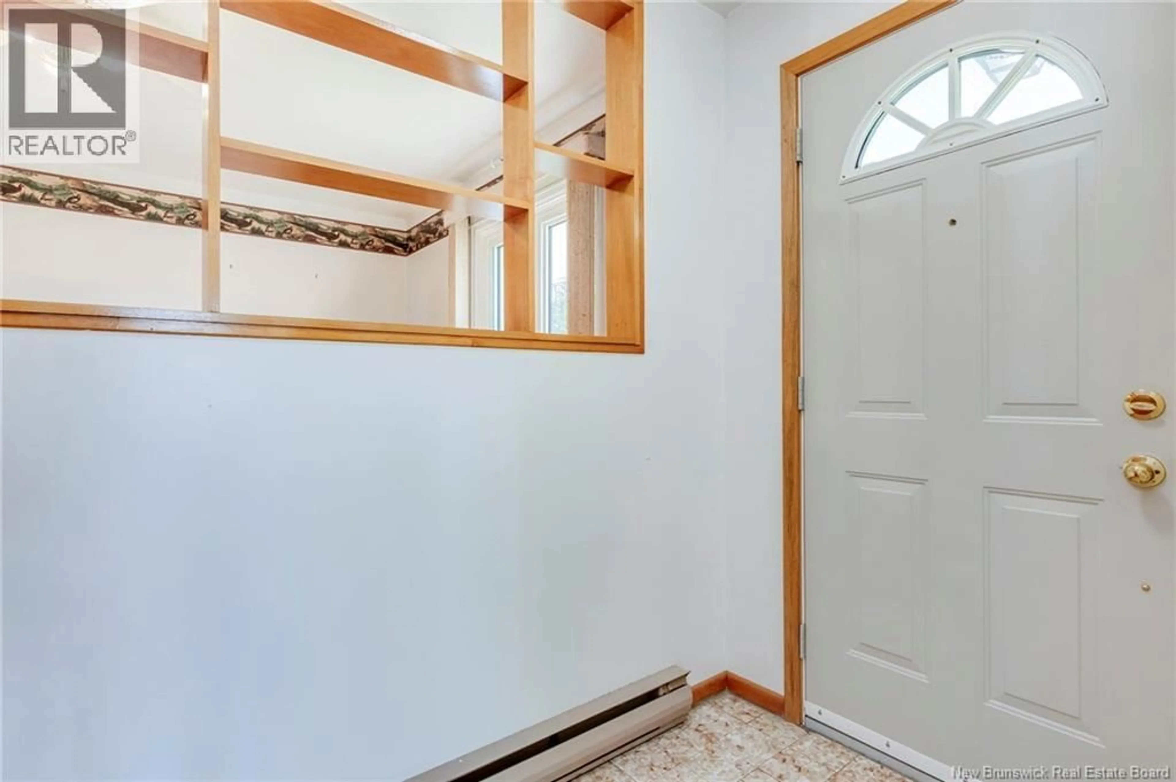 Indoor entryway for 10 WEBSTER AVENUE, Moncton New Brunswick E1E2N5