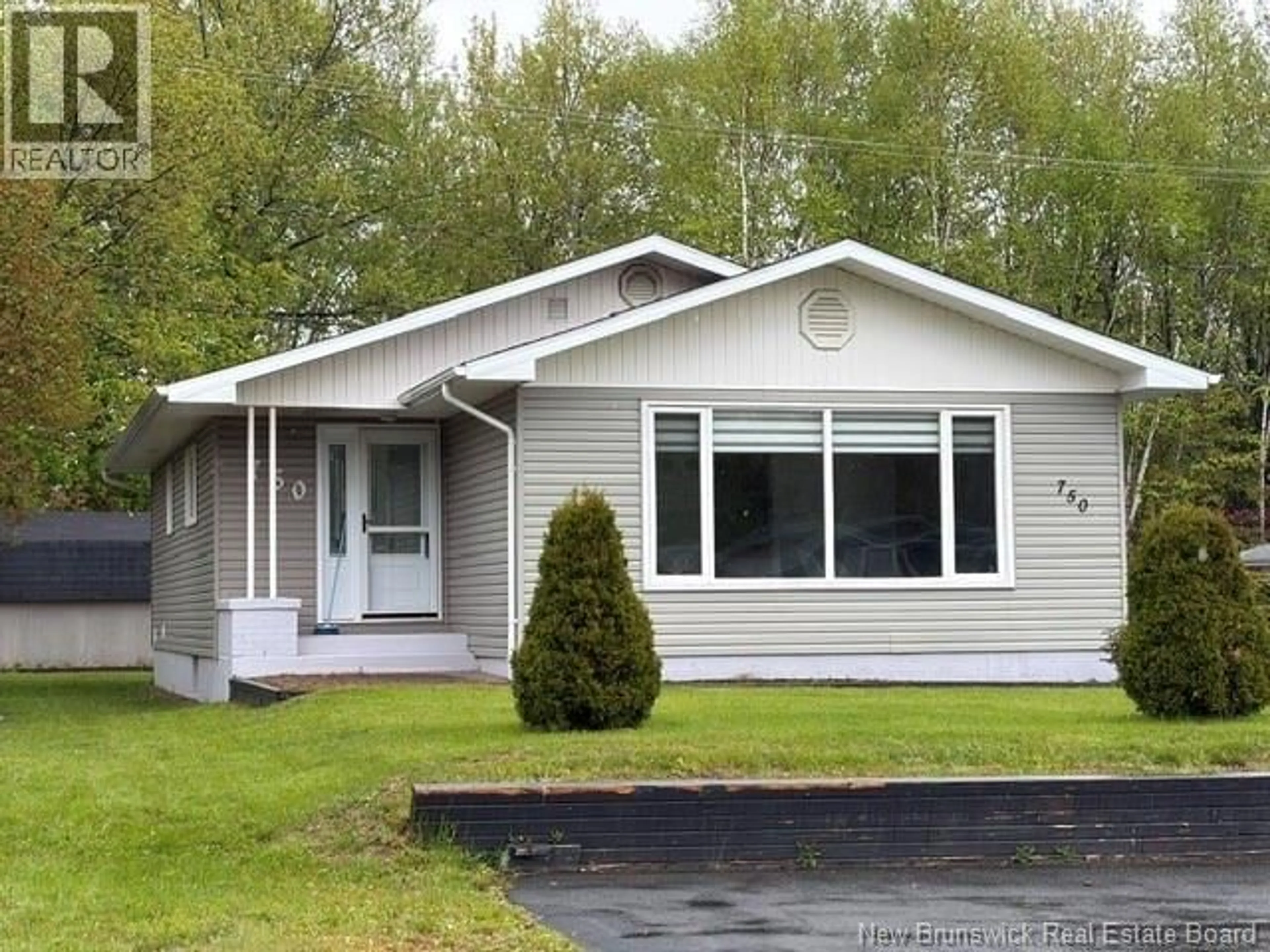 Home with vinyl exterior material, street for 750 PARKWOOD STREET, Bathurst New Brunswick E2A4C3