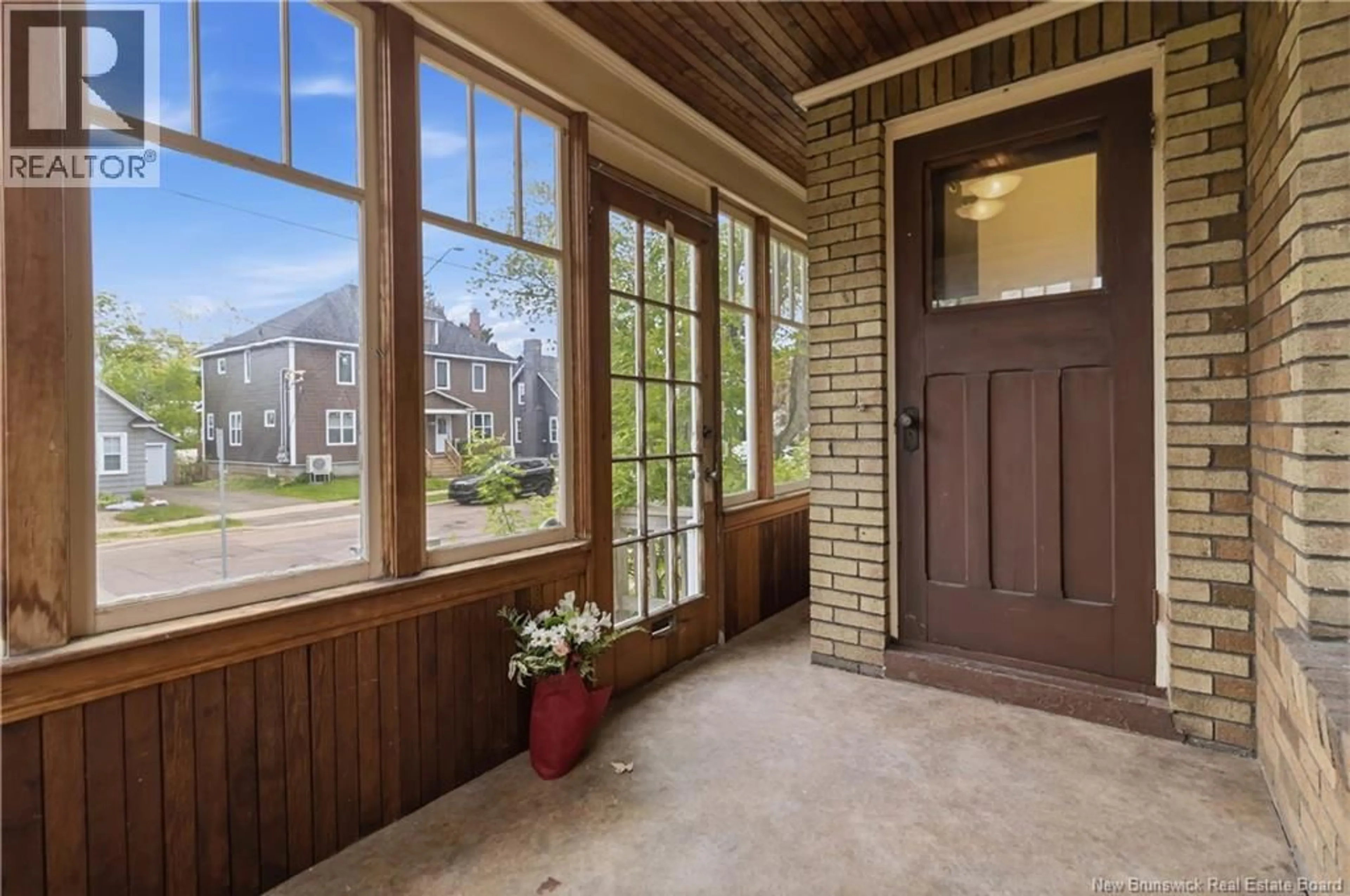 Indoor entryway for 72-74 PORTLEDGE, Moncton New Brunswick E1C5S4