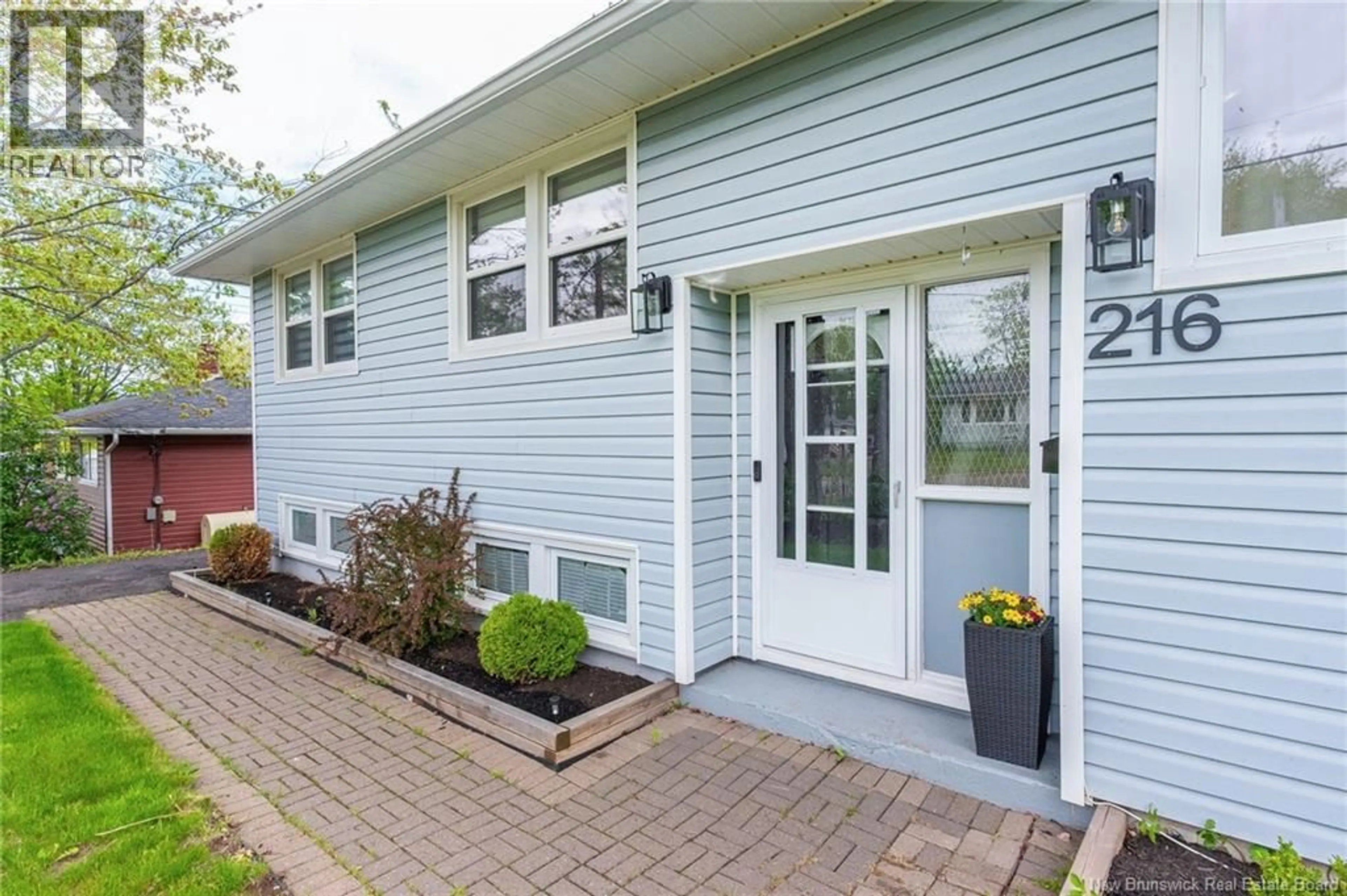 Home with vinyl exterior material, street for 216 CANTERBURY AVENUE, Riverview New Brunswick E1B2R5
