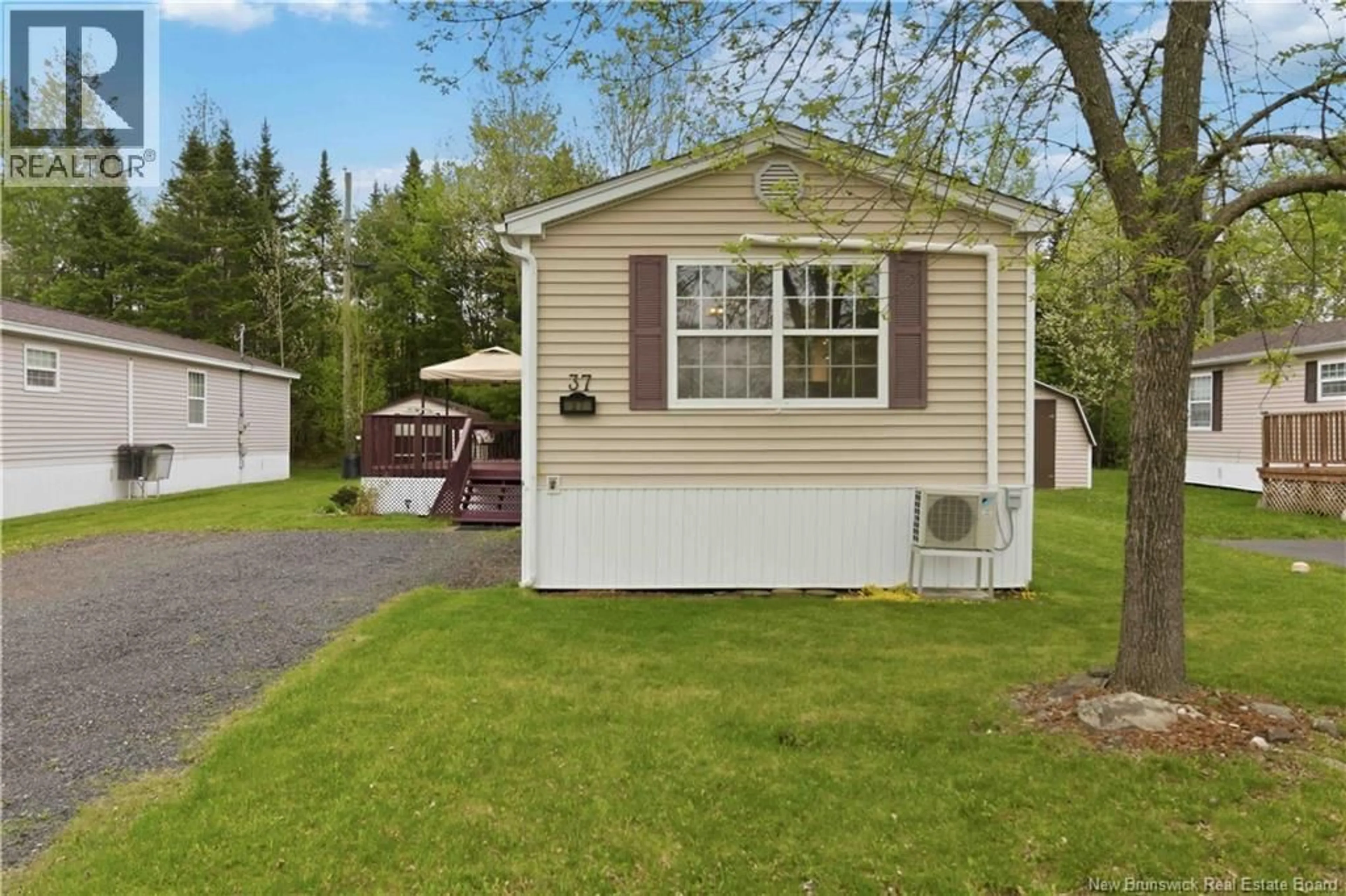 Home with vinyl exterior material, street for 37 JACOB STREET, Fredericton New Brunswick E3G0E1