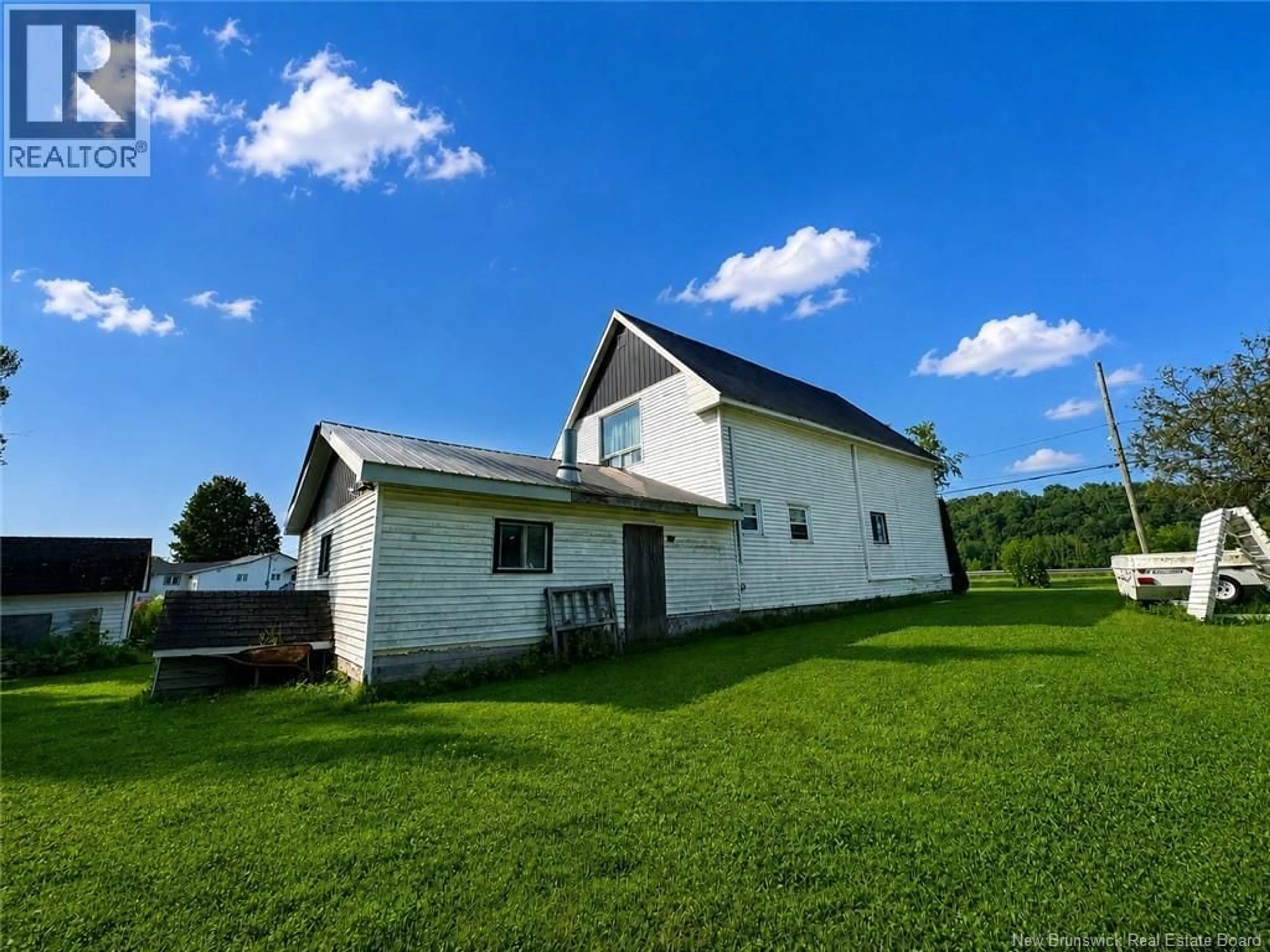 A pic from outside/outdoor area/front of a property/back of a property/a pic from drone, unknown for 166 MAIN STREET, Hartland New Brunswick E7P2M5