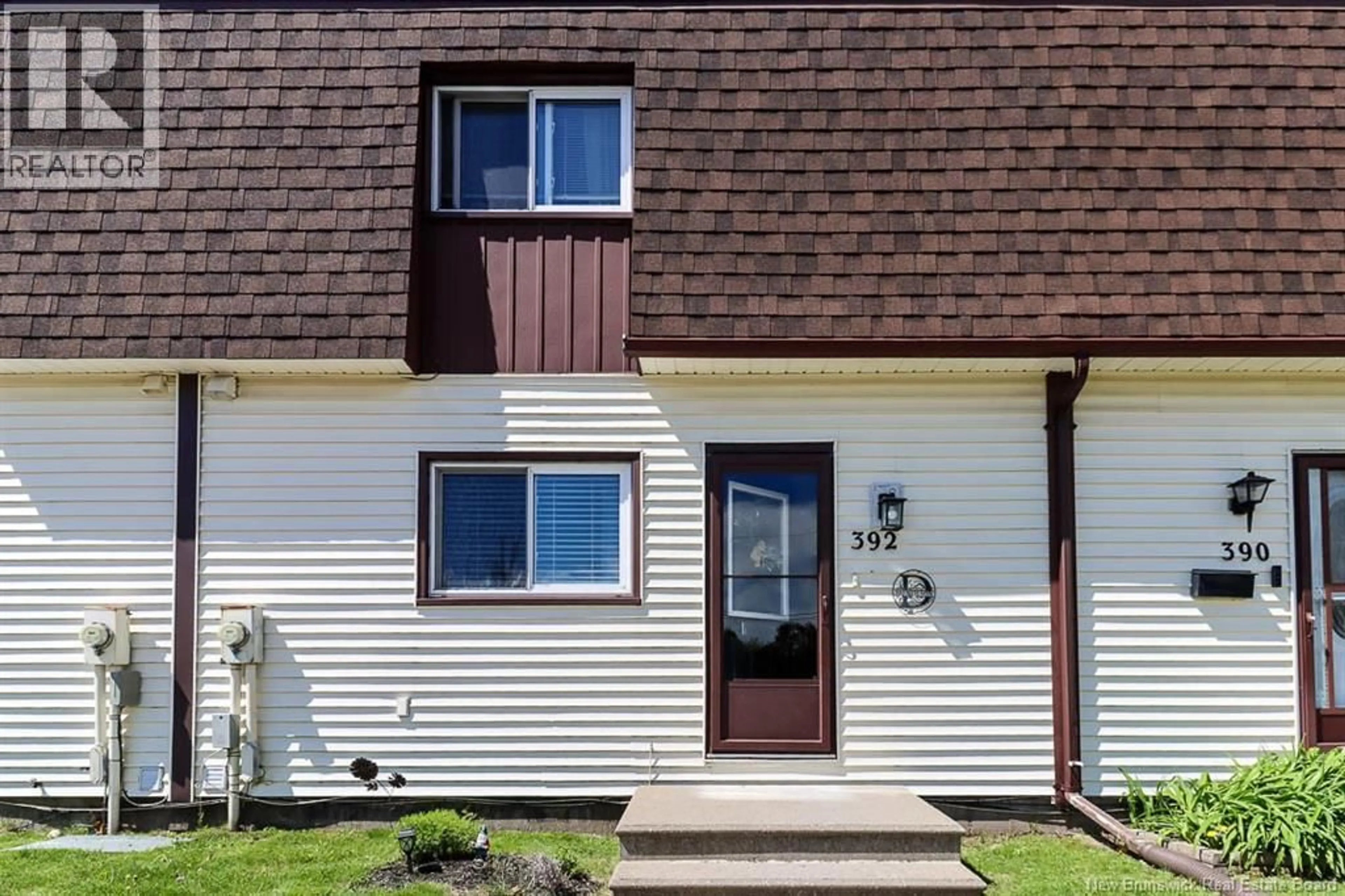 Home with vinyl exterior material, street for 392 MOLSON AVENUE, Saint John New Brunswick E2M5Y4
