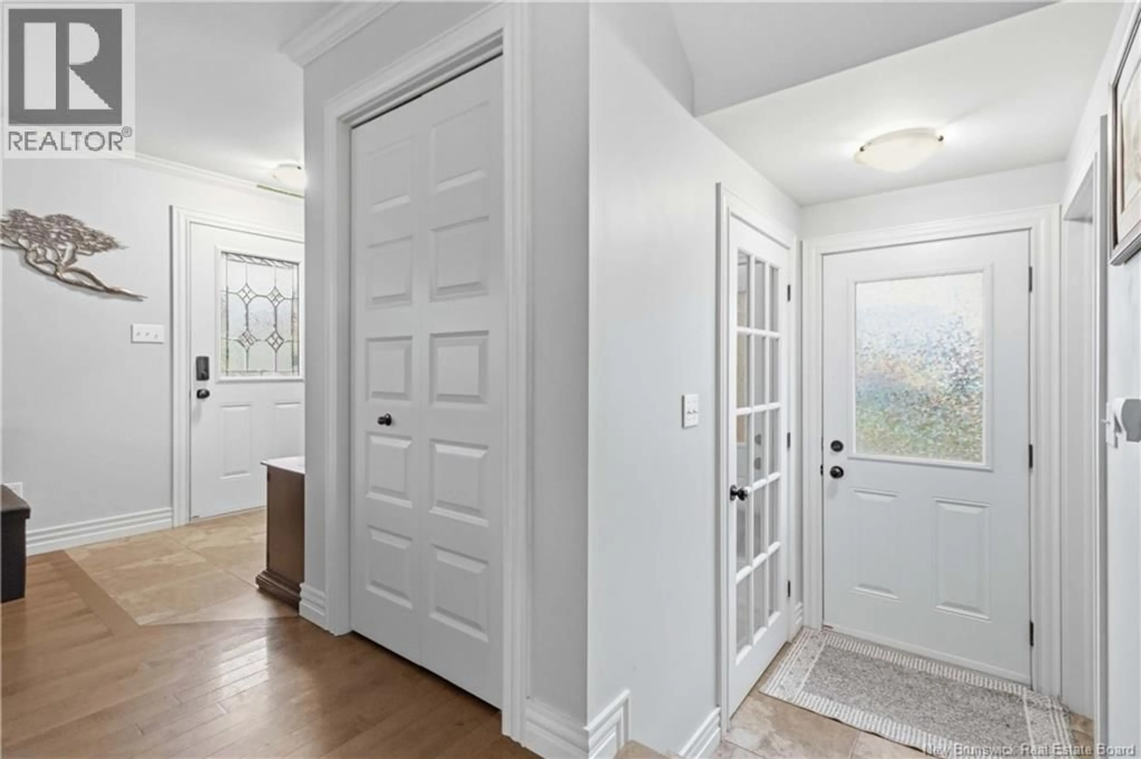 Indoor entryway for 43 NUGENT STREET, Dieppe New Brunswick E1A0S7