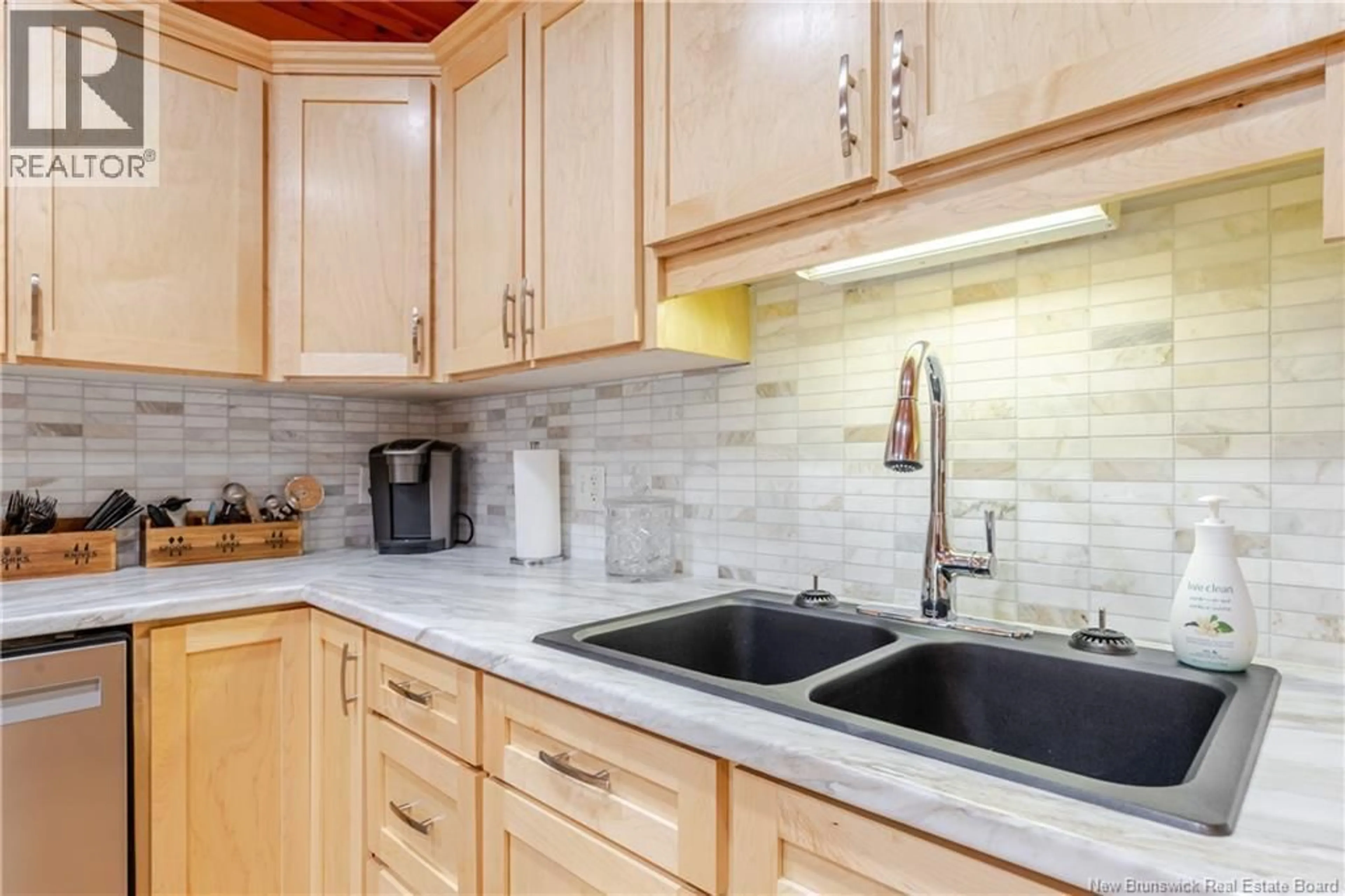 Standard kitchen, ceramic/tile floor for 138 DAVIDSON LAKE ROAD, Dumfries New Brunswick E6G1S4