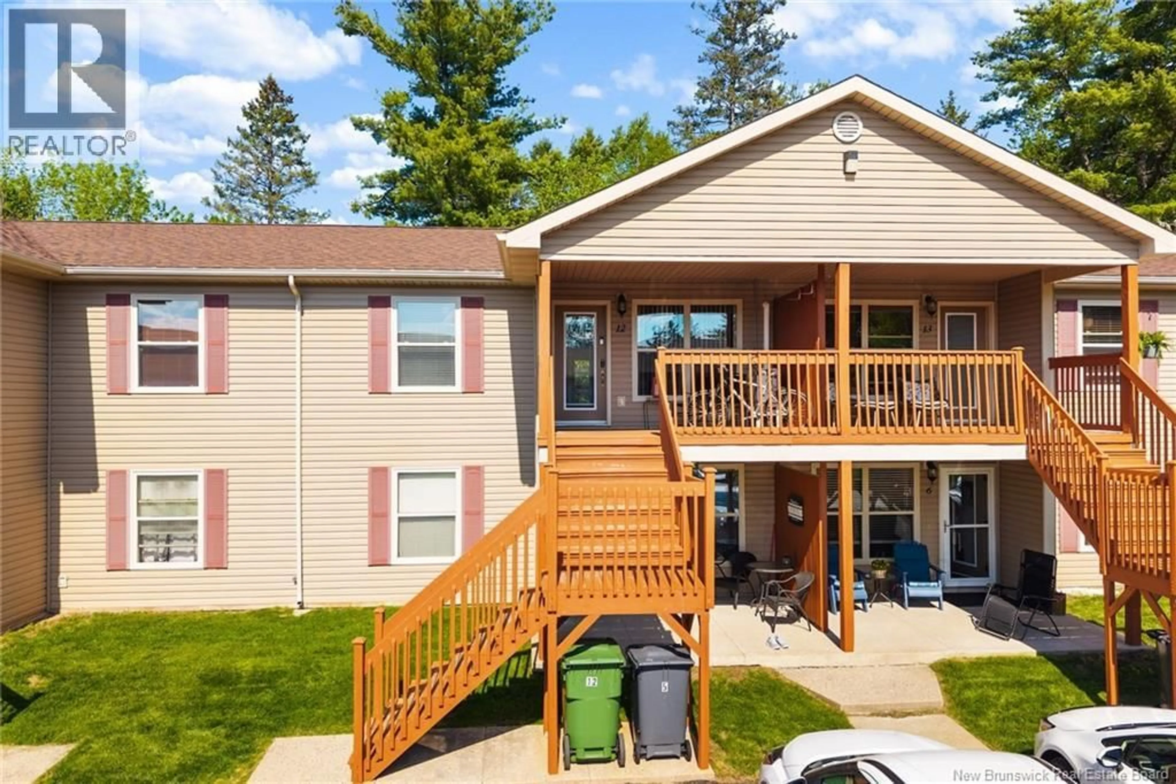 Home with vinyl exterior material, unknown for 12 - 35 TRAILSIDE LANE, Fredericton New Brunswick E3A5M3