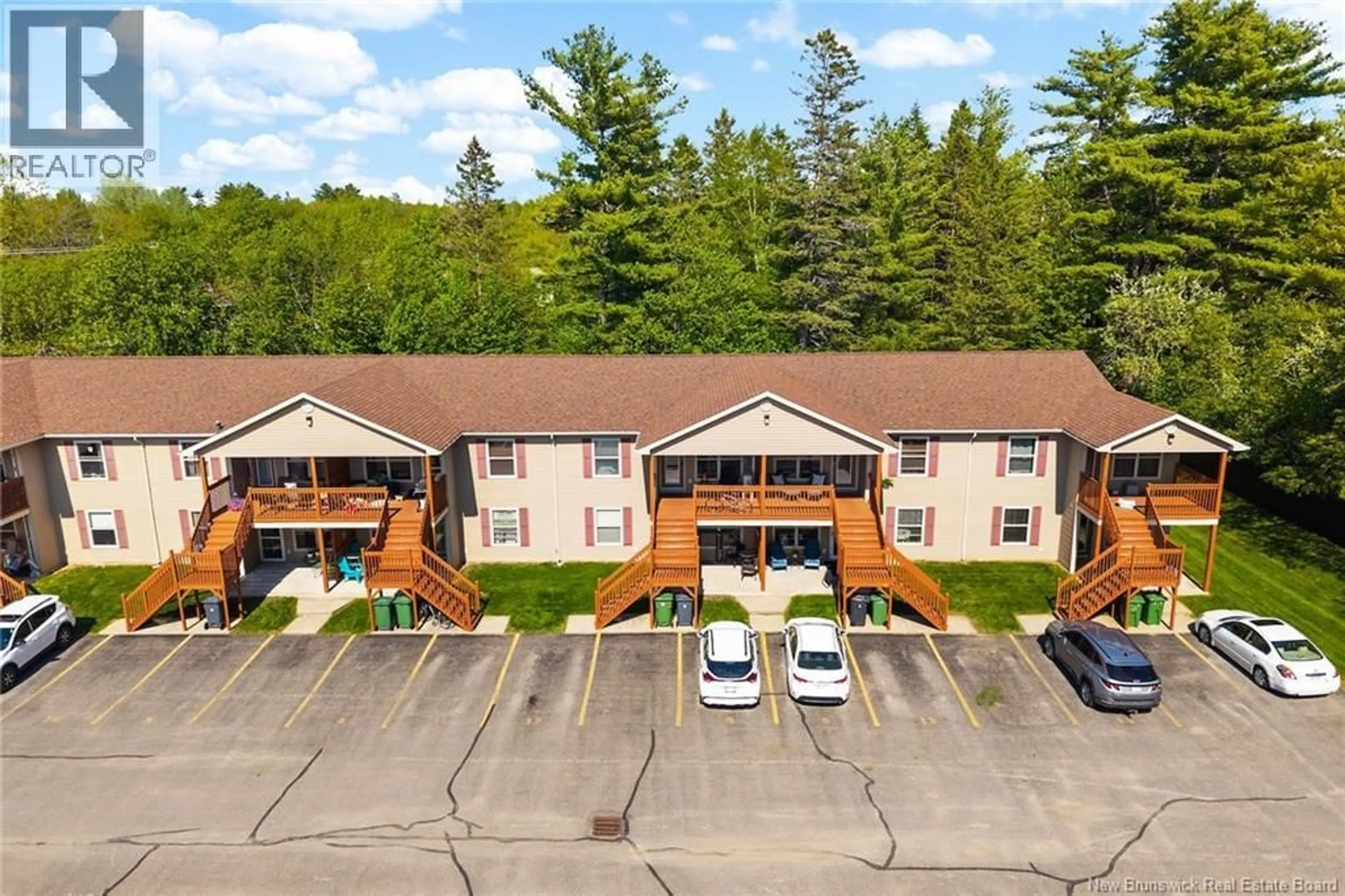 A pic from outside/outdoor area/front of a property/back of a property/a pic from drone, building for 12 - 35 TRAILSIDE LANE, Fredericton New Brunswick E3A5M3
