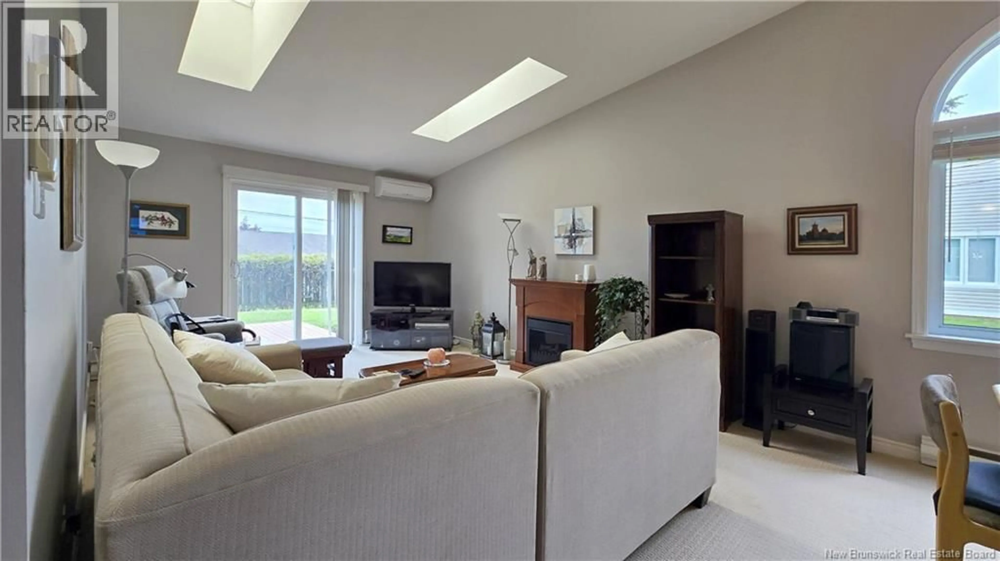 Living room with furniture, unknown for 114 - 208 VIRGINIA, Dieppe New Brunswick E1A6R7