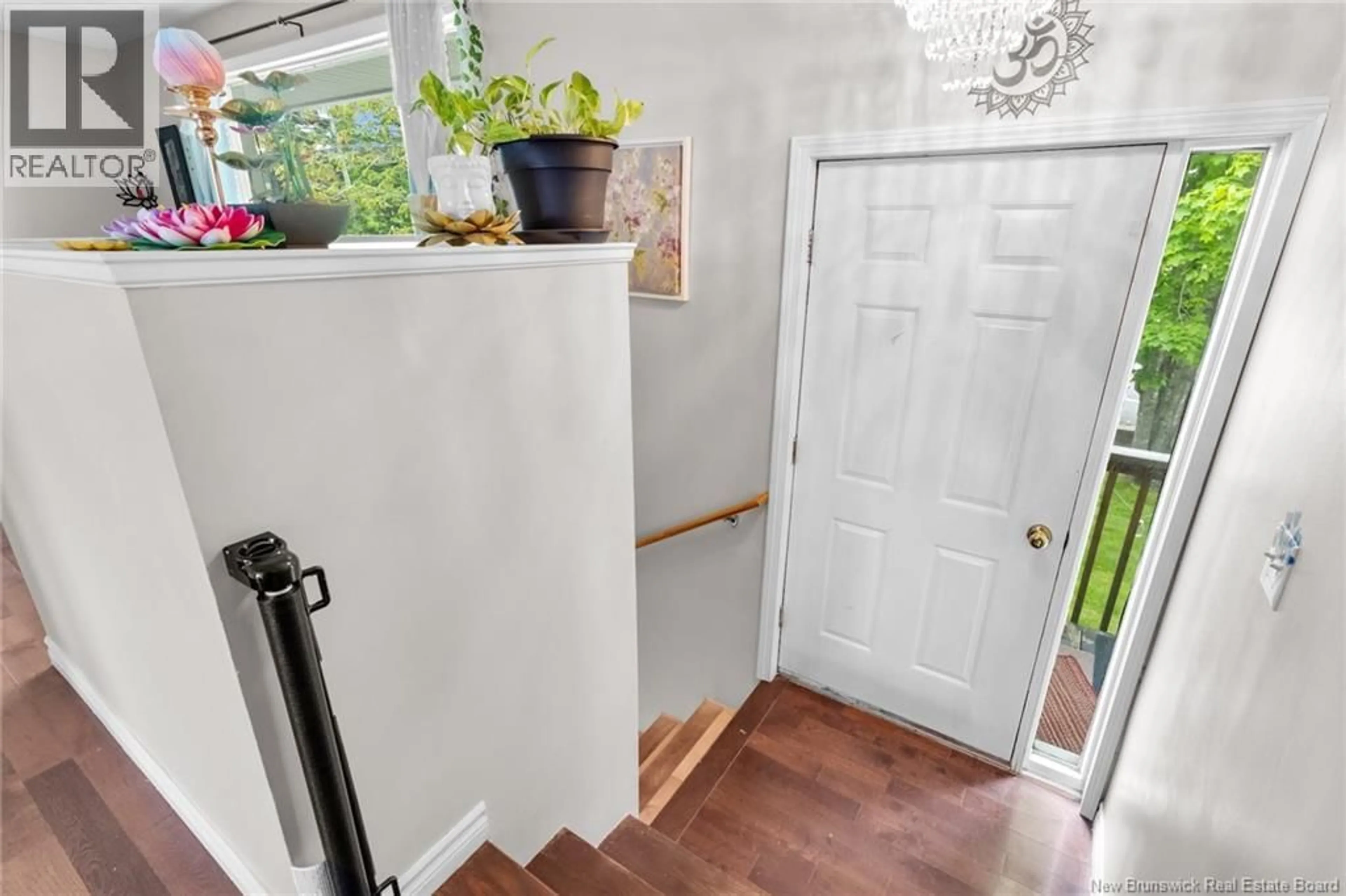 Indoor entryway for 818 WAASIS ROAD, Oromocto New Brunswick E2V2P1