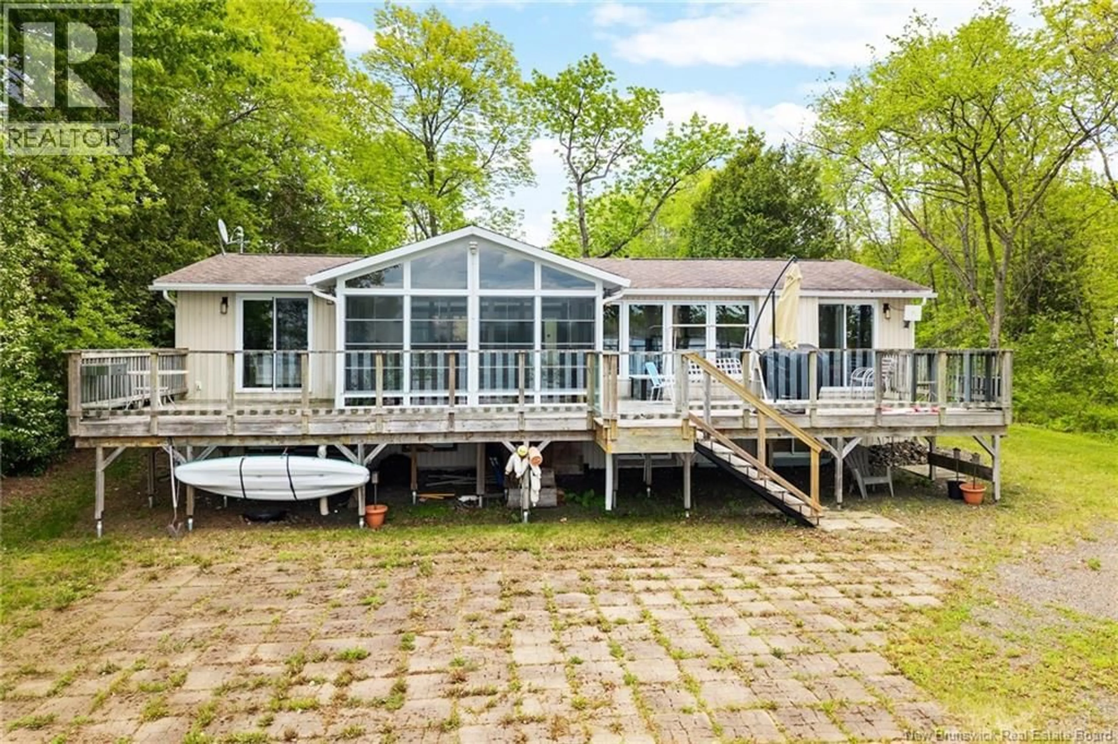 Patio, water/lake/river/ocean view for 22 GRANDVIEW COURT, Whites Cove New Brunswick E4C3A8