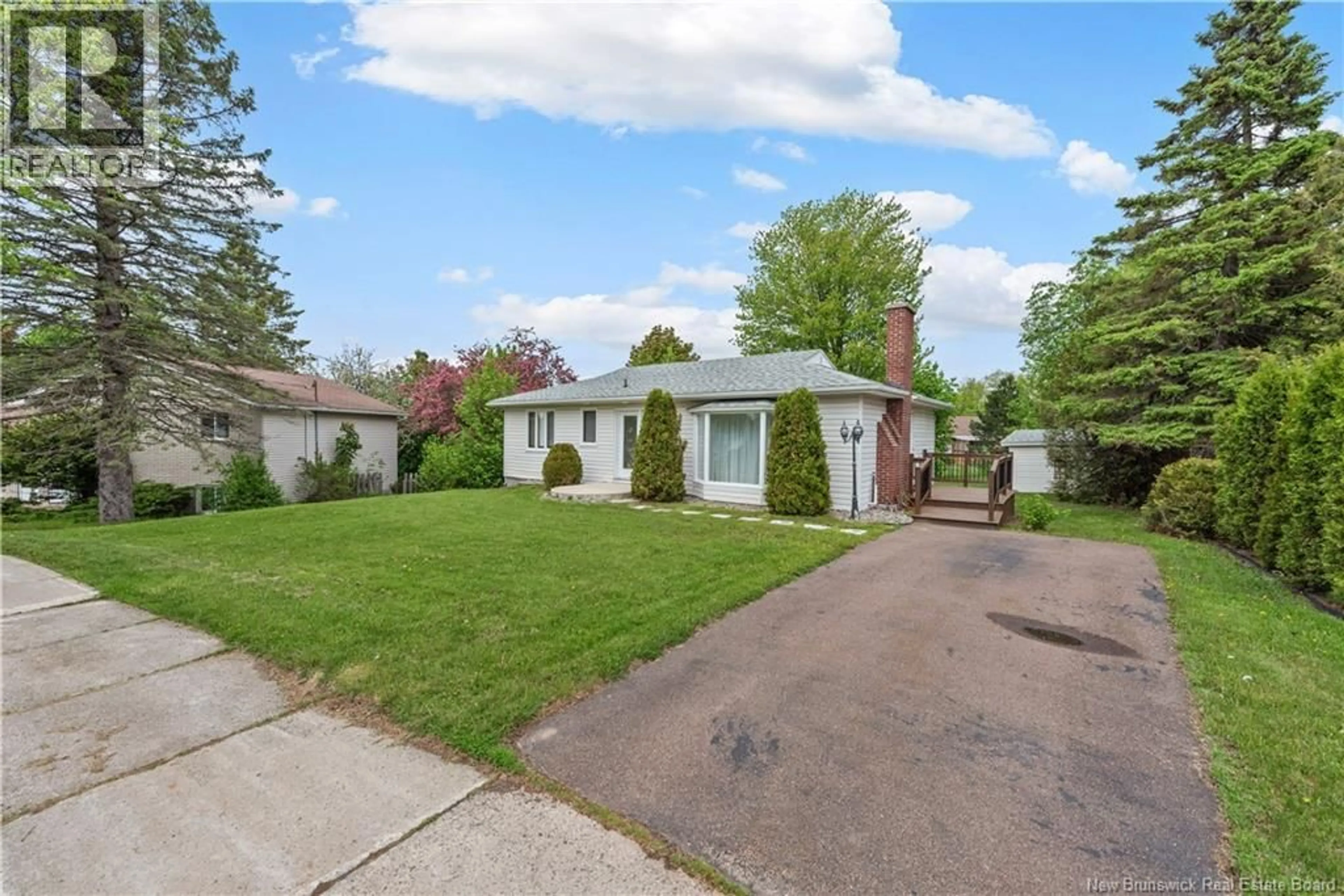 A pic from outside/outdoor area/front of a property/back of a property/a pic from drone, street for 9 WINCHESTER AVENUE, Moncton New Brunswick E1A4C6