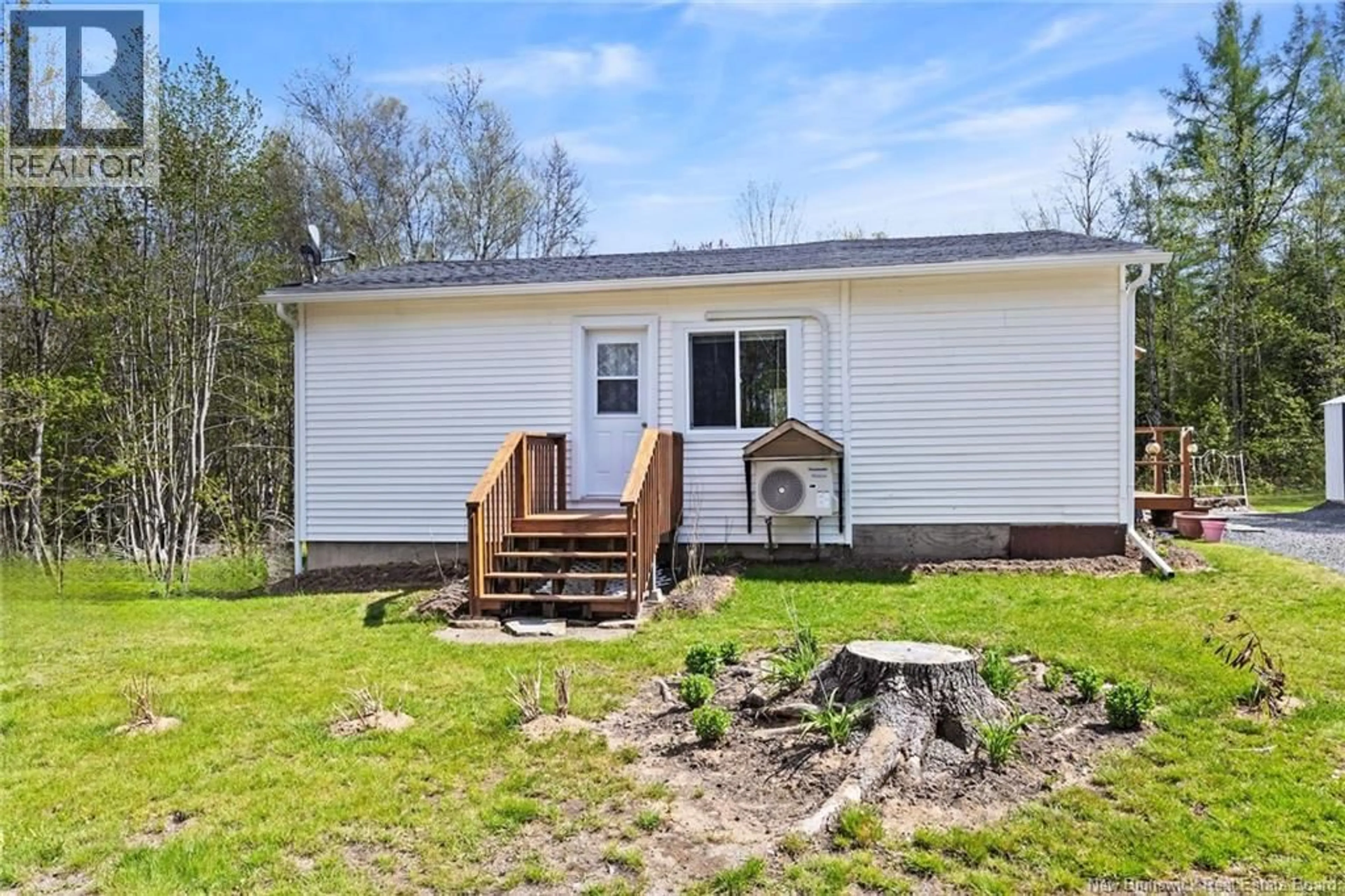 Unknown for 23 OAK STREET, Minto New Brunswick E4B3C4