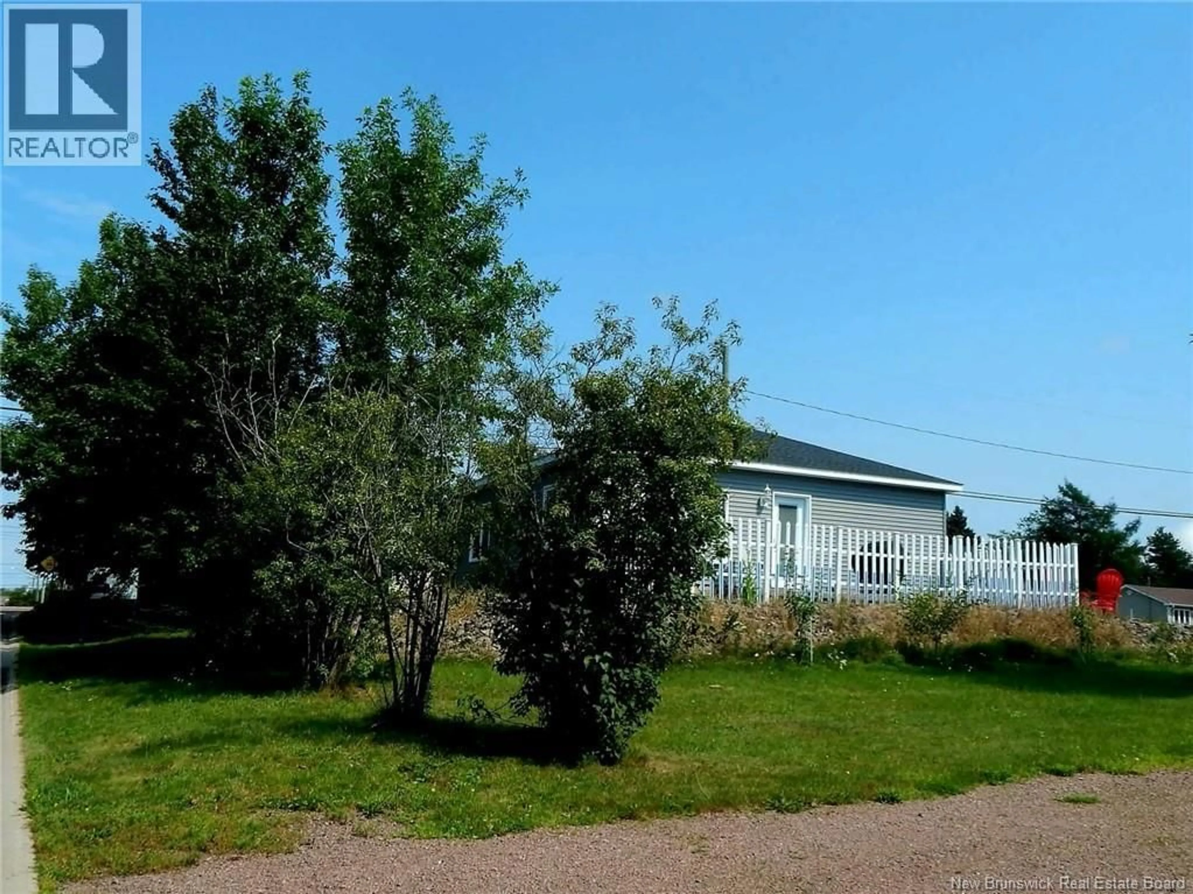 A pic from outside/outdoor area/front of a property/back of a property/a pic from drone, unknown for 137 LEBLANC AVENUE, Shediac New Brunswick E4P1Y6