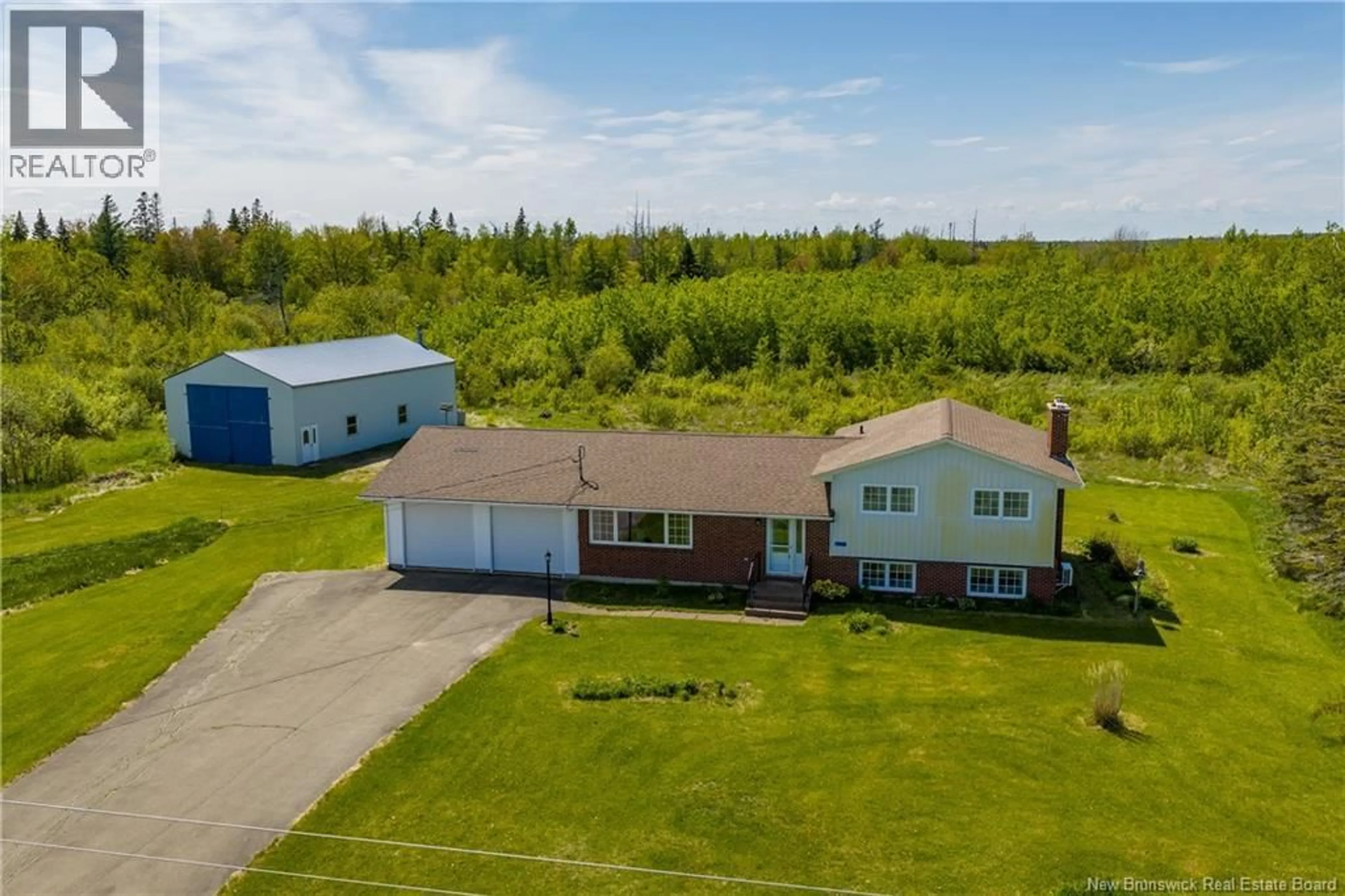 A pic from outside/outdoor area/front of a property/back of a property/a pic from drone, building for 2275 ROUTE 950, Petit-Cap New Brunswick E4N2H9