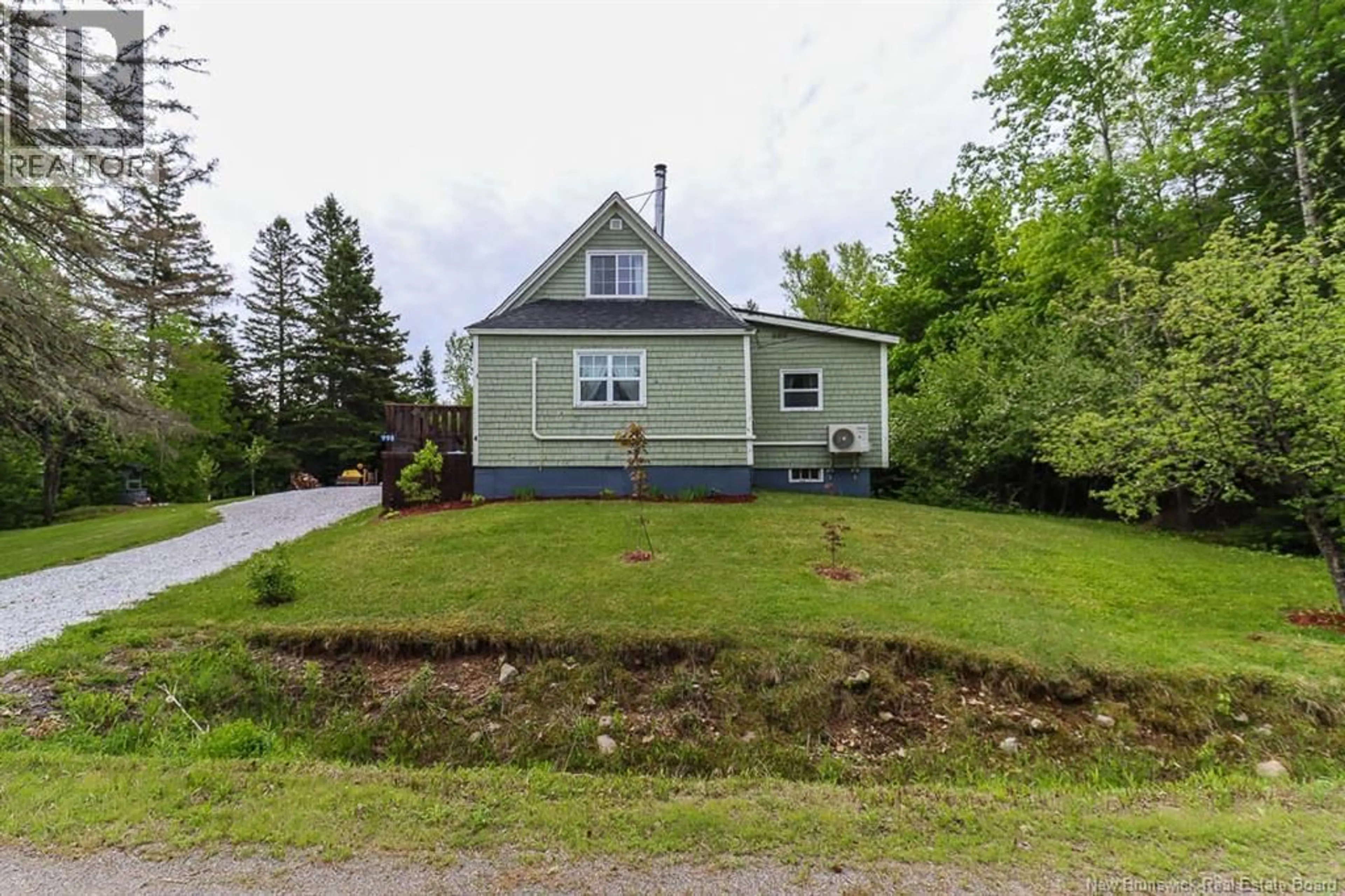 A pic from outside/outdoor area/front of a property/back of a property/a pic from drone, street for 998 ROUTE 820, Barnesville New Brunswick E5N3K7