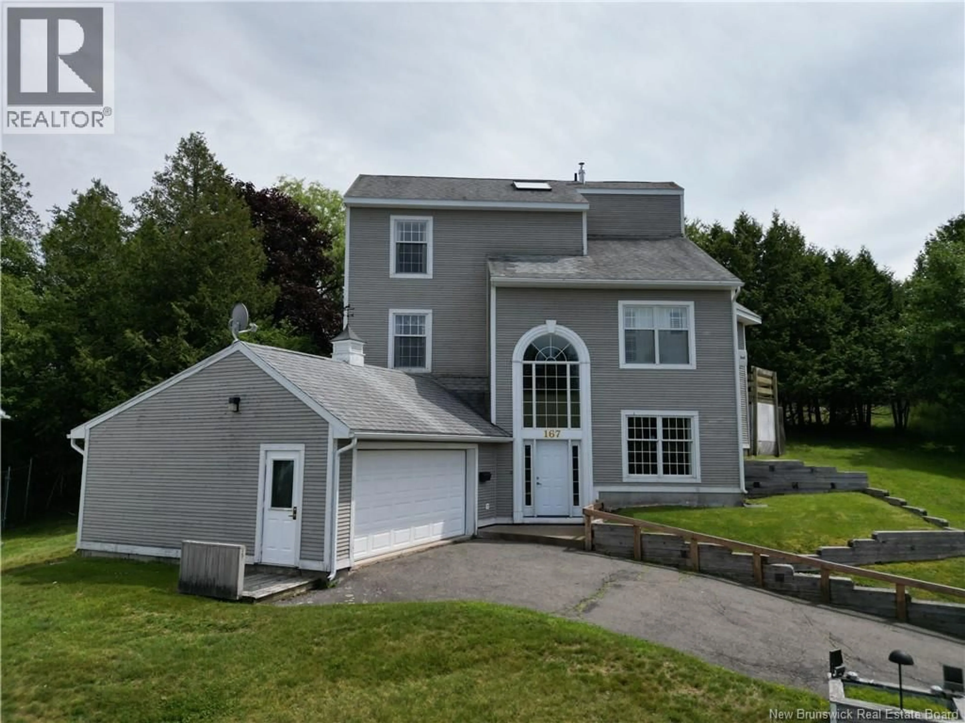 Home with vinyl exterior material, unknown for 167 MEADOWBANK AVENUE, Saint John New Brunswick E2K2C9